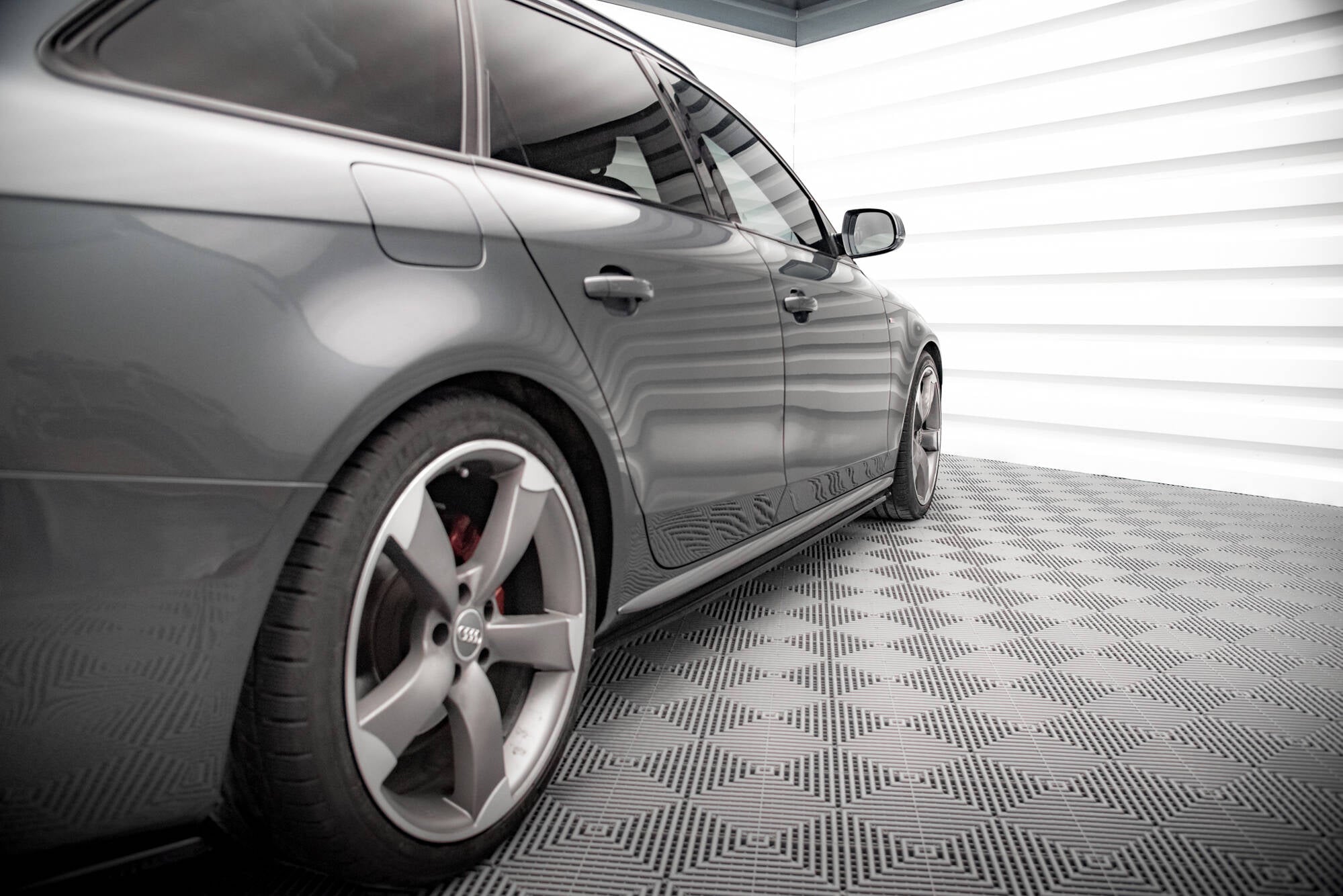 Maxton Design Street+ Seitenschweller Leisten V.2 passend für Audi A4 / A4 S-Line / S4 B8 schwarz Hochglanz