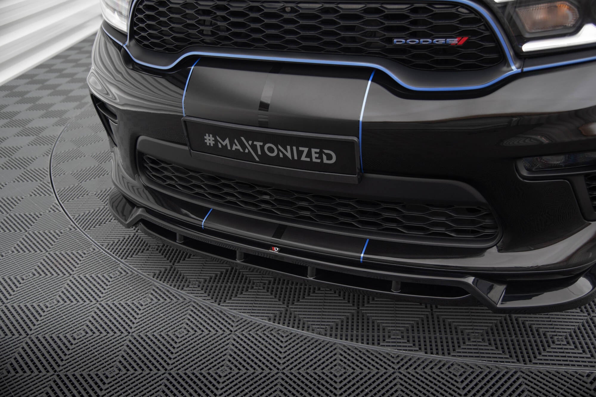 Maxton Design Street+ Spoilerlippe Front Ansatz passend für Dodge Durango Mk3 Facelift schwarz Hochglanz