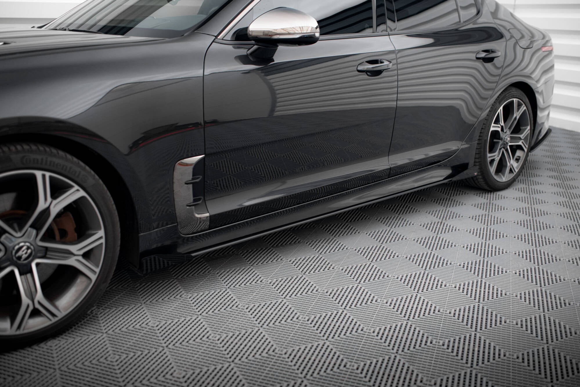 Maxton Design Seitenschweller Flaps passend für Kia Stinger GT / GT-Line / Standard Mk1 schwarz Hochglanz