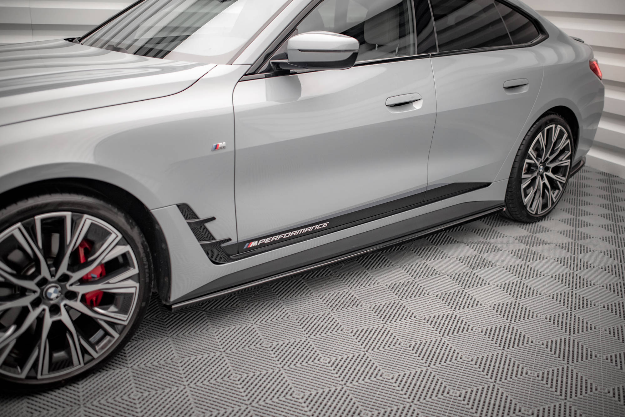 Maxton Design Street+ Seitenschweller Leisten passend für V.1 passend für BMW 4er Gran Coupe M-Paket / M440i G26 schwarz Hochglanz