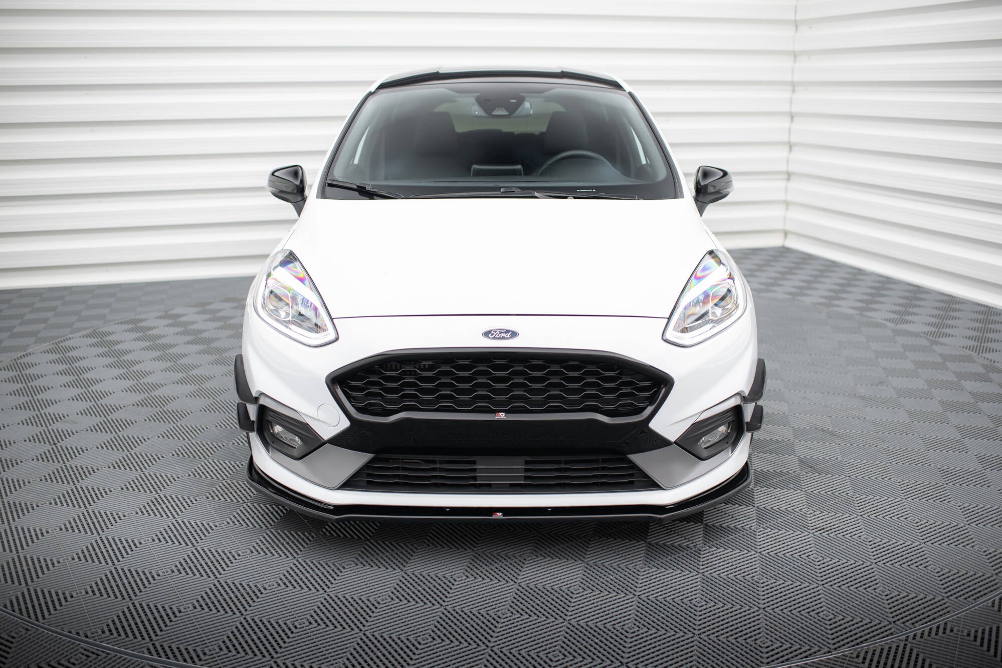Maxton Design Street+ Spoilerlippe Front Ansatz V.2 passend für Ford Fiesta Mk8 ST / ST-Line schwarz Hochglanz