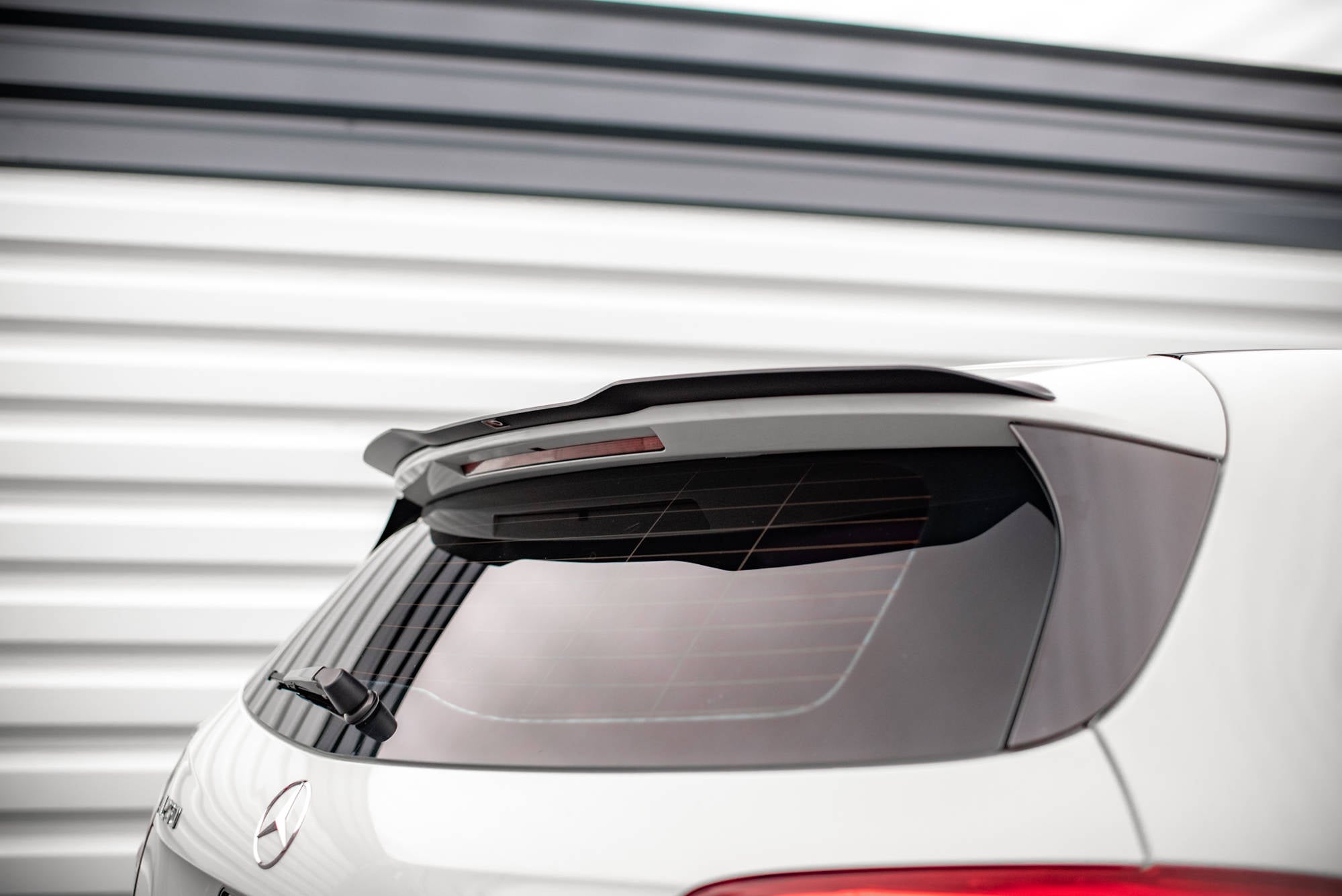 Maxton Design Spoiler CAP passend für Mercedes-Benz A W176 schwarz Hochglanz