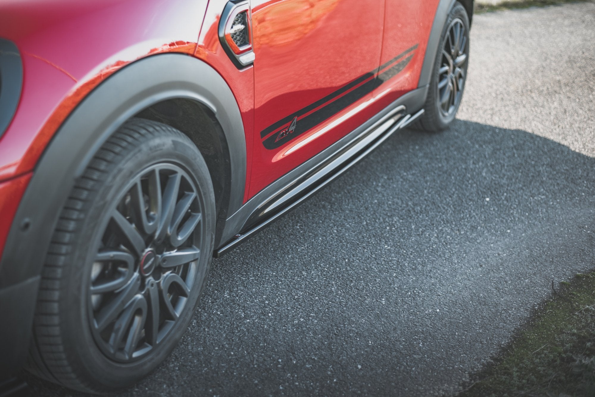 Maxton Design Seitenschweller Ansatz für Mini Countryman Mk2 F60 JCW schwarz matt