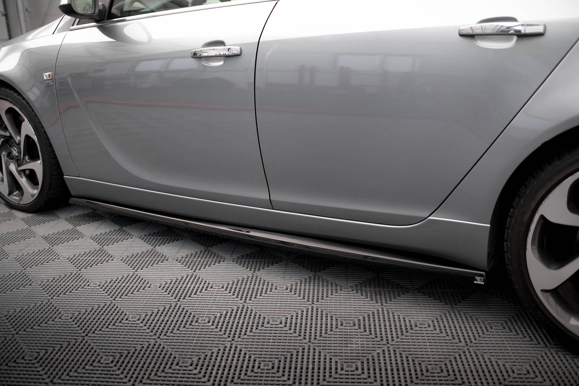 Maxton Design Street+ Seitenschweller Leisten passend für Opel Insignia OPC-Line Mk1 schwarz Hochglanz
