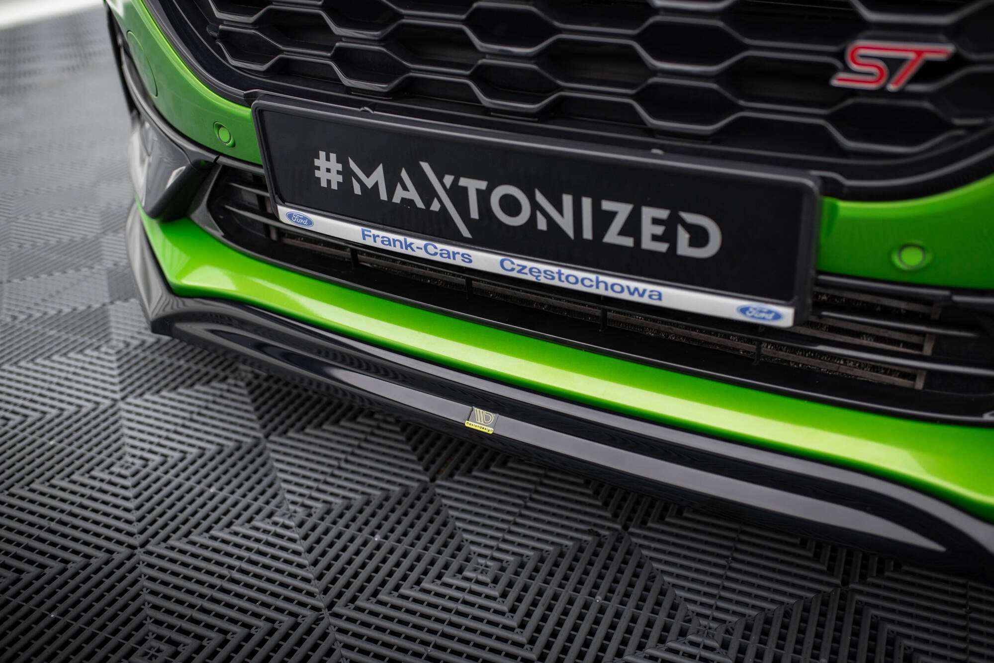 Maxton Design Street+ Spoilerlippe Front Ansatz V.2 passend für Ford Puma ST / ST-Line Mk1 schwarz Hochglanz
