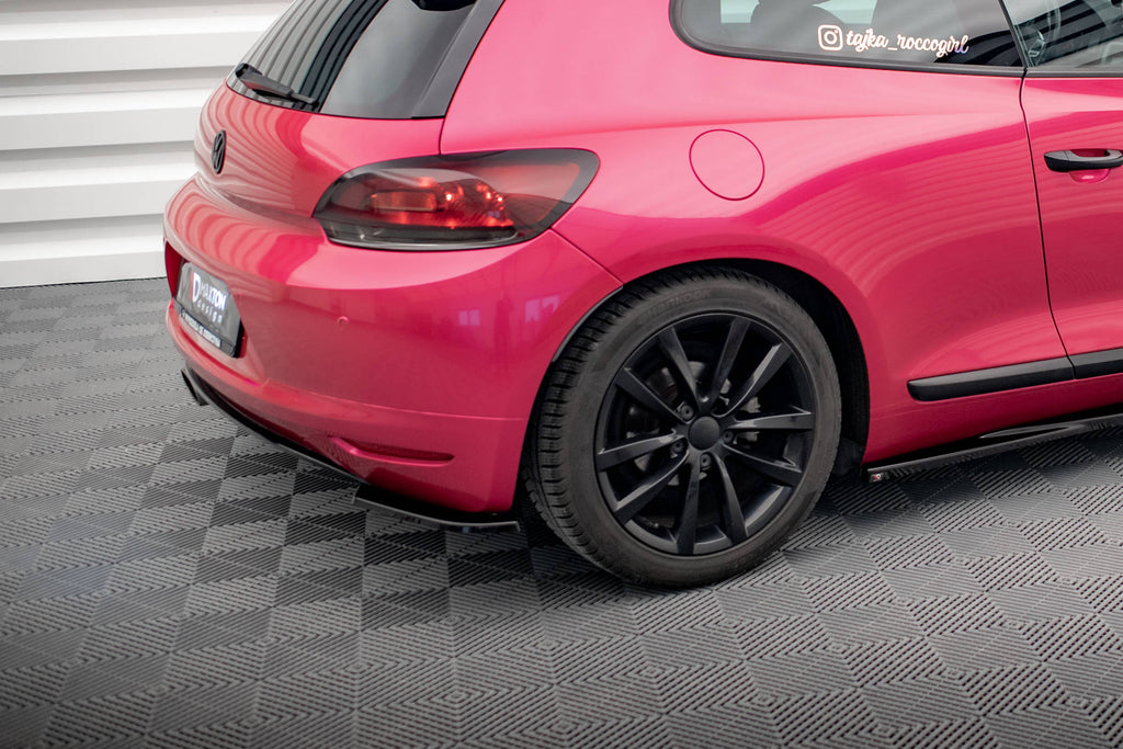 Maxton Design Heck Ansatz Flaps Diffusor passend für VW Scirocco Mk3 schwarz Hochglanz