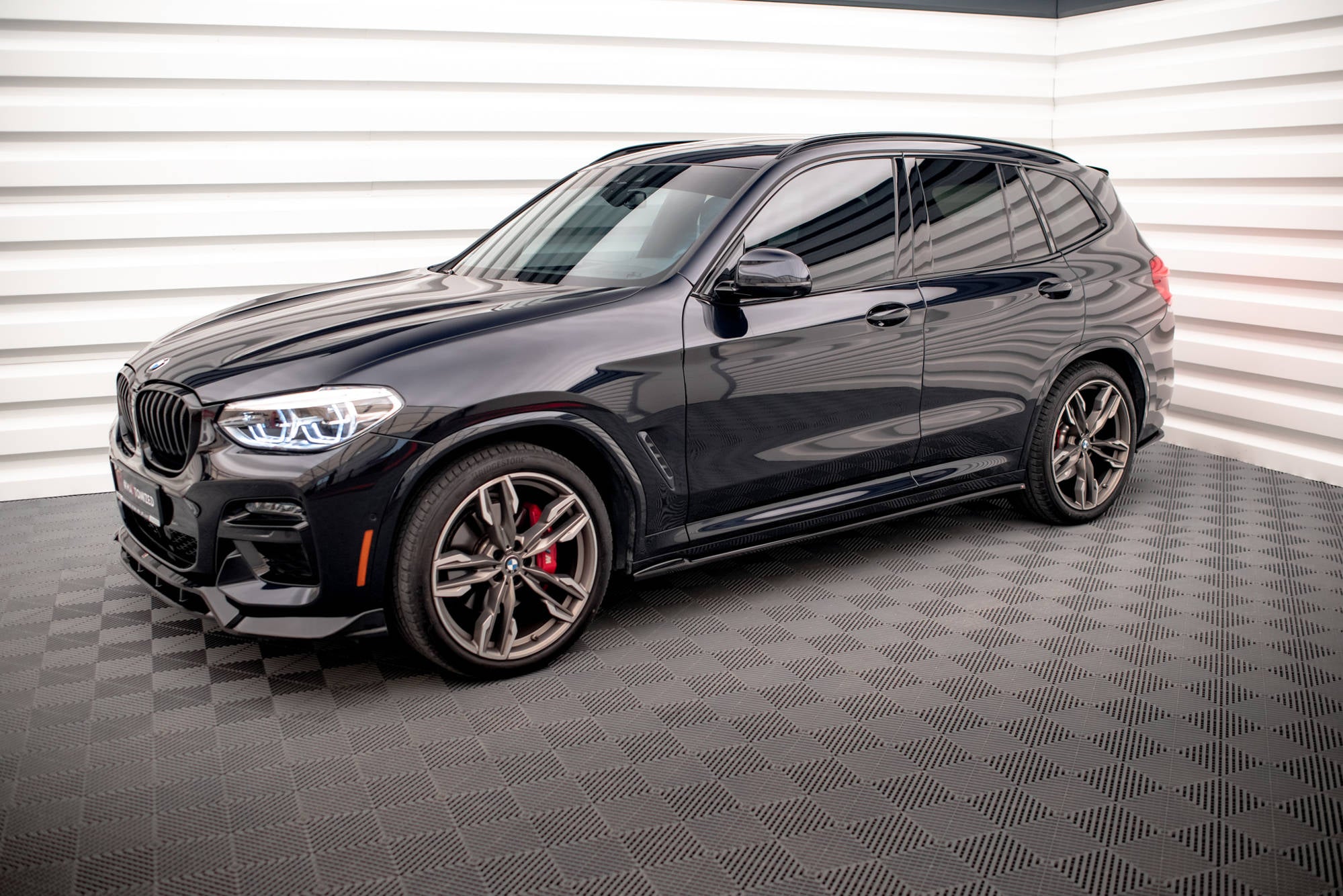 Maxton Design Street+ Seitenschweller Leisten V.2 passend für BMW X3 M40d / M40i / M-Paket G01 schwarz Hochglanz
