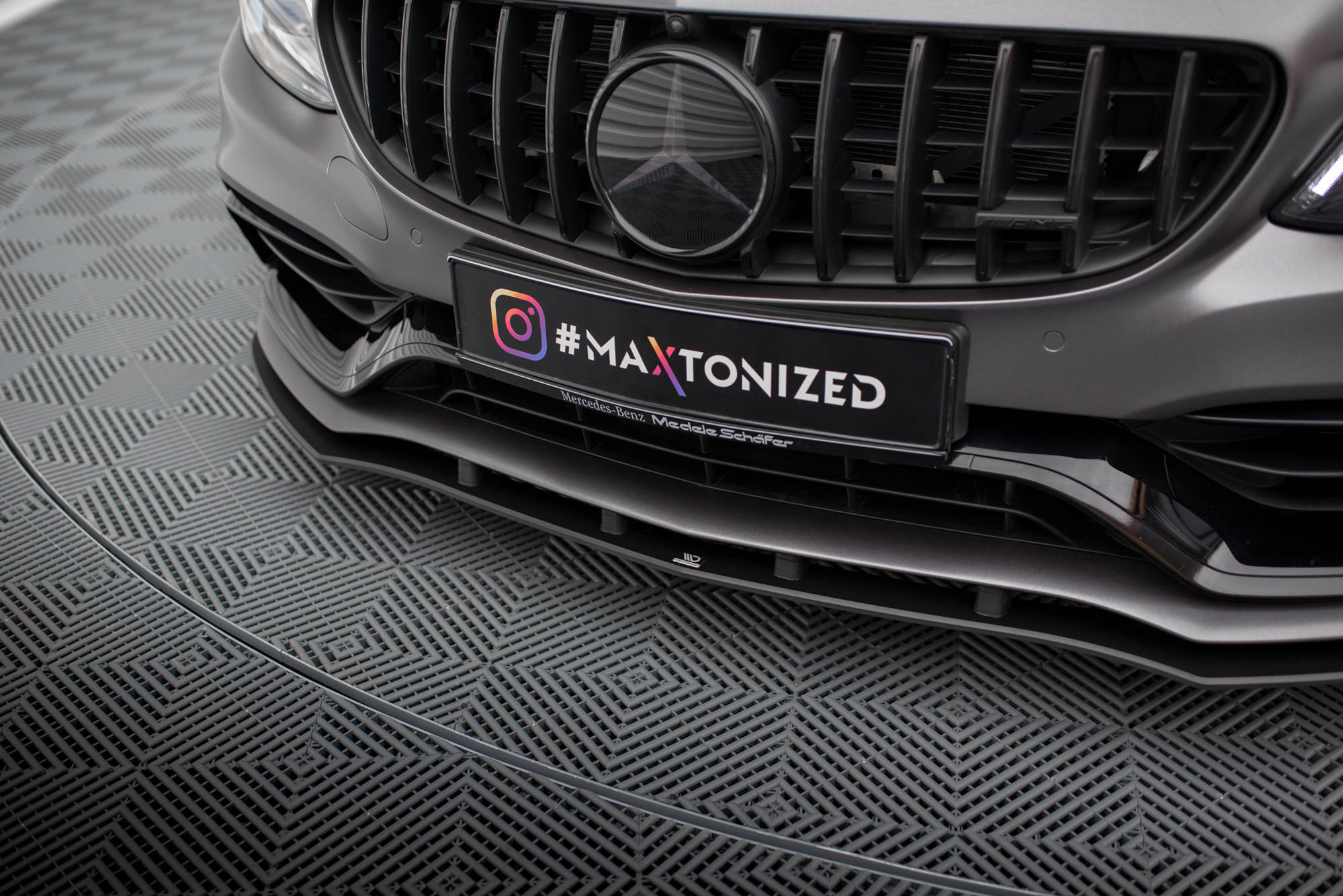 Maxton Design Street Pro Street+ Spoilerlippe Front Ansatz passend für Mercedes-AMG C63 Limousine / Kombi W205 Facelift