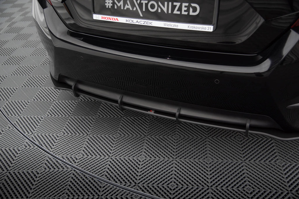 Maxton Design Street Pro Heck Ansatz Flaps Diffusor + Flaps passend für Honda Civic Mk10 schwarz Hochglanz