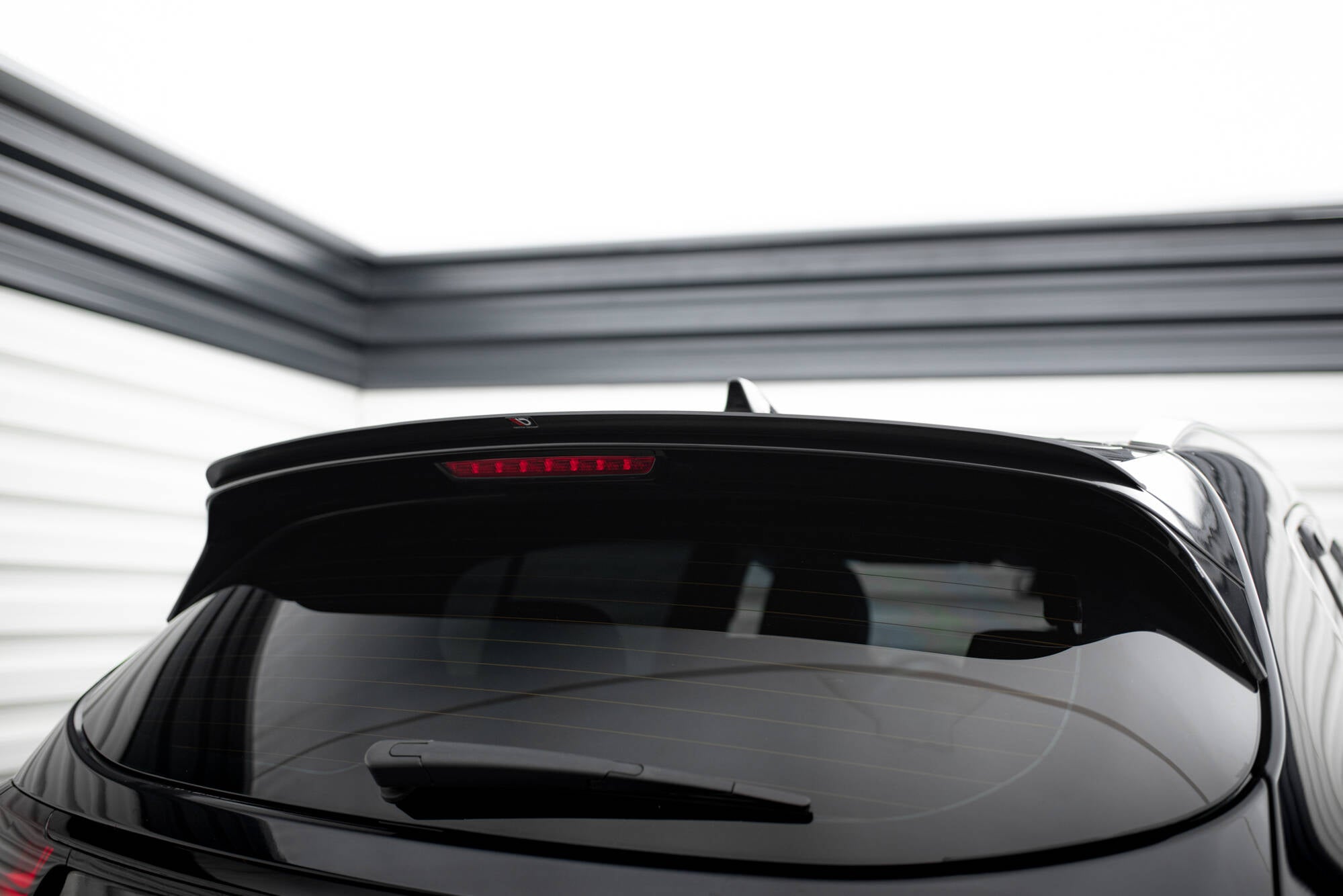 Maxton Design Spoiler CAP passend für KIA SPORTAGE mk4 GT-Line schwarz Hochglanz