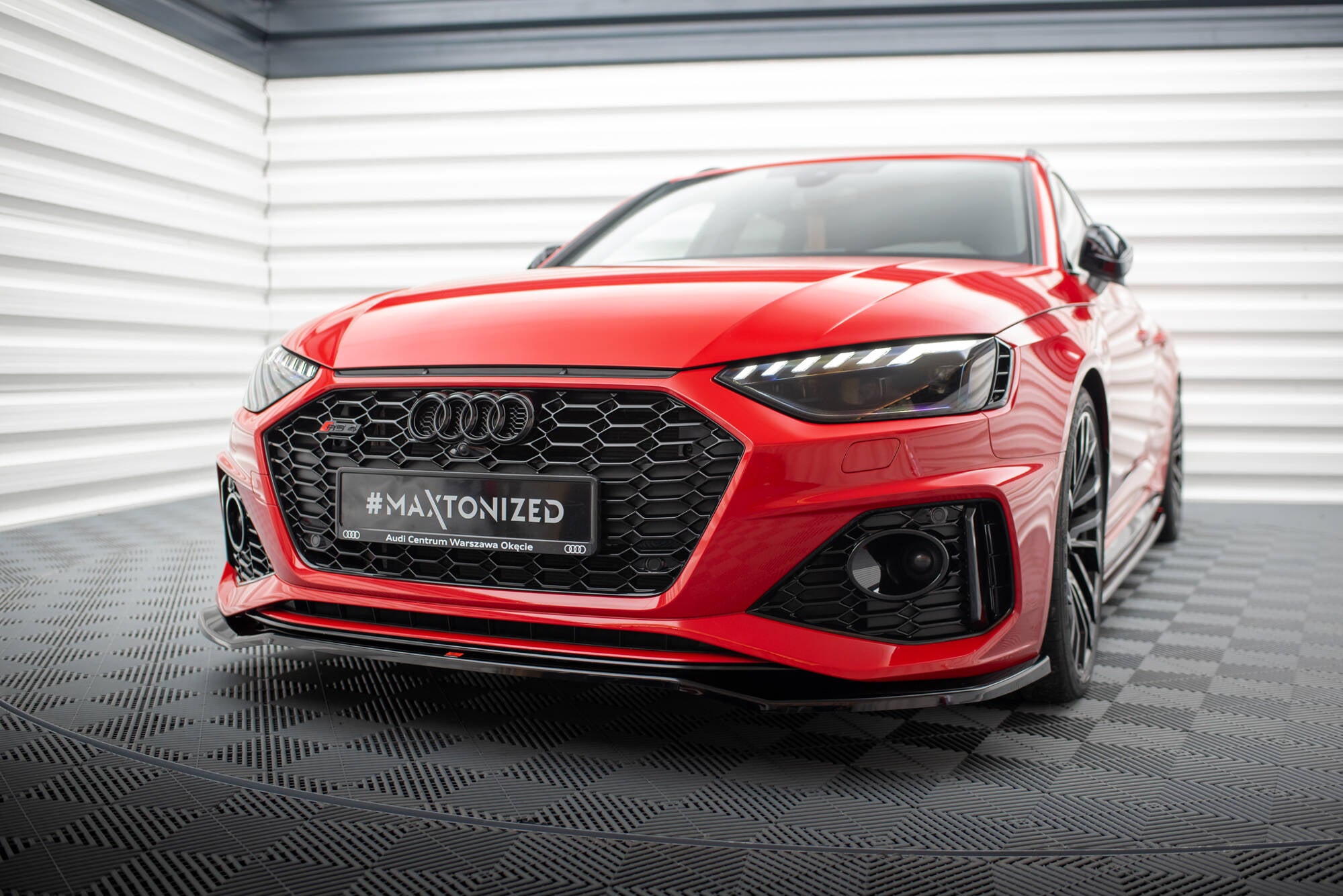 Maxton Design Street+ Spoilerlippe Front Ansatz V.1 passend für Audi RS4 B9 Facelift schwarz Hochglanz