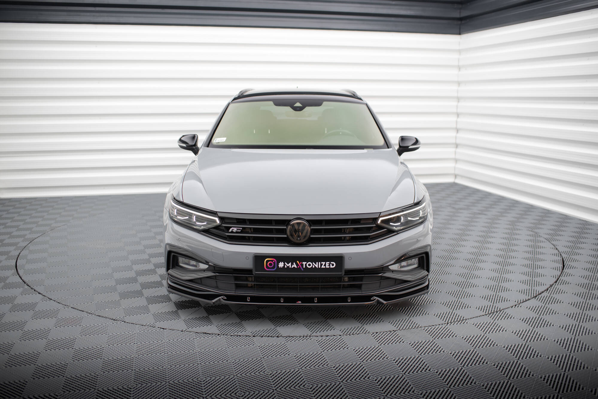 Maxton Design Street+ Spoilerlippe Front Ansatz V.1 passend für VW Passat R-Line B8 Facelift schwarz Hochglanz