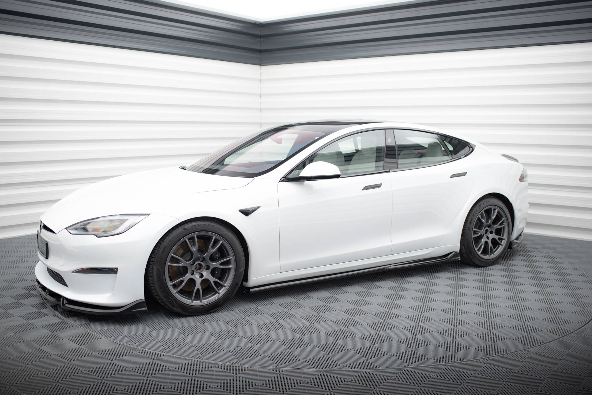 Maxton Design Street+ Seitenschweller Leisten passend für V.1 passend für Tesla Model S Plaid Mk1 Facelift schwarz Hochglanz