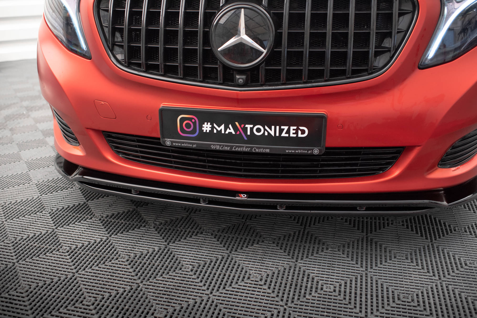 Maxton Design Street+ Spoilerlippe Front Ansatz V.4 passend für Mercedes-Benz V-Klasse W447 schwarz Hochglanz