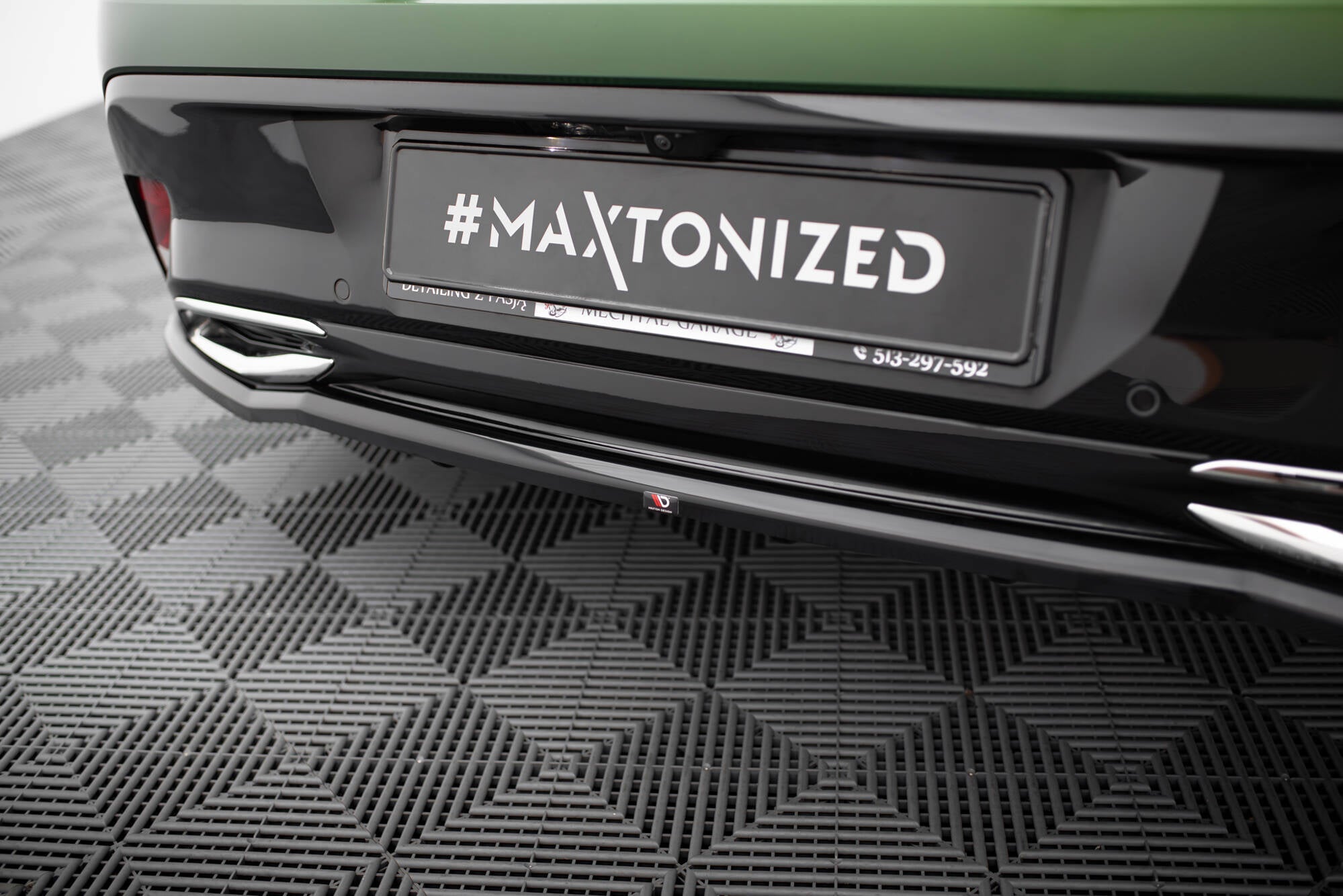 Maxton Design Street+ Mittlerer Diffusor RACE passend für Peugeot 308 GT Hatchback Mk3 schwarz Hochglanz
