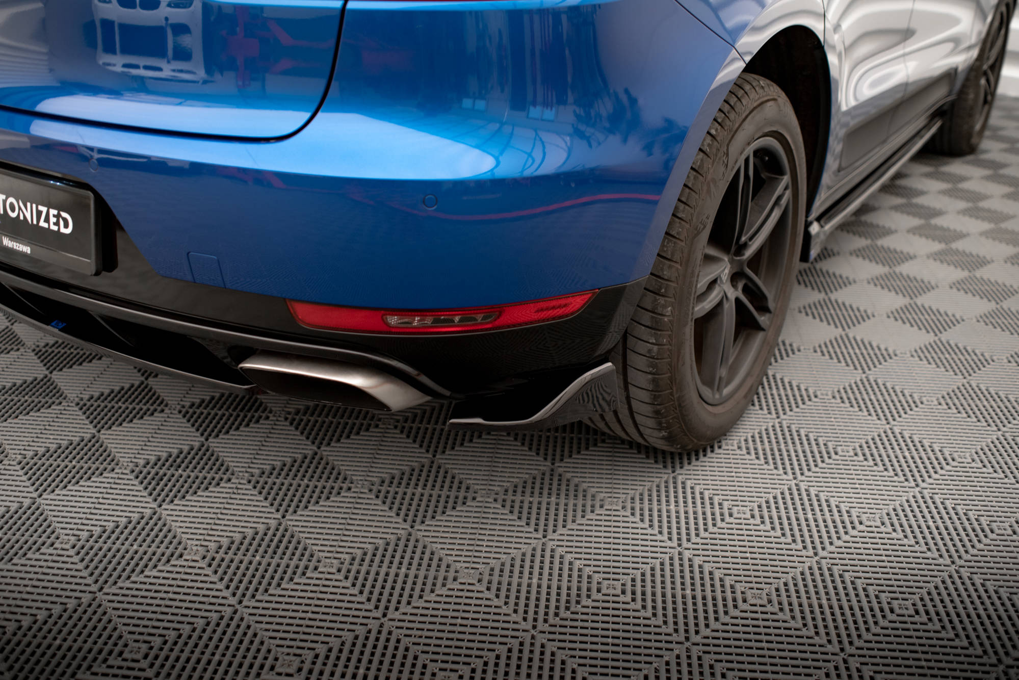 Maxton Design Heck Ansatz Flaps Diffusor passend für Porsche Macan Mk1 schwarz Hochglanz