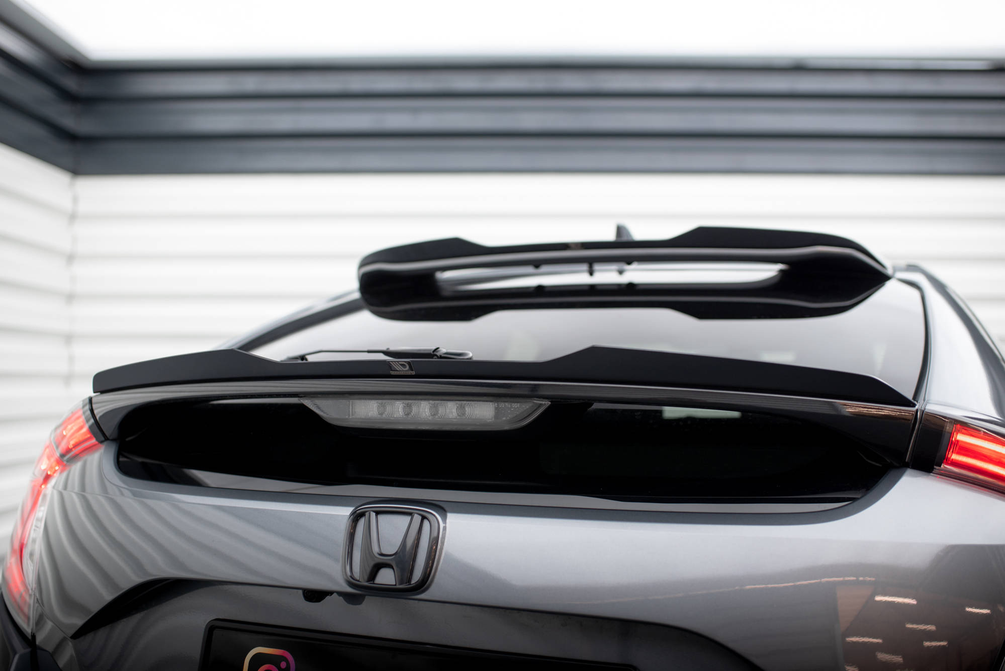 Maxton Design Niedriger Spoiler CAP passend für Honda Civic Sport Mk 10 schwarz Hochglanz