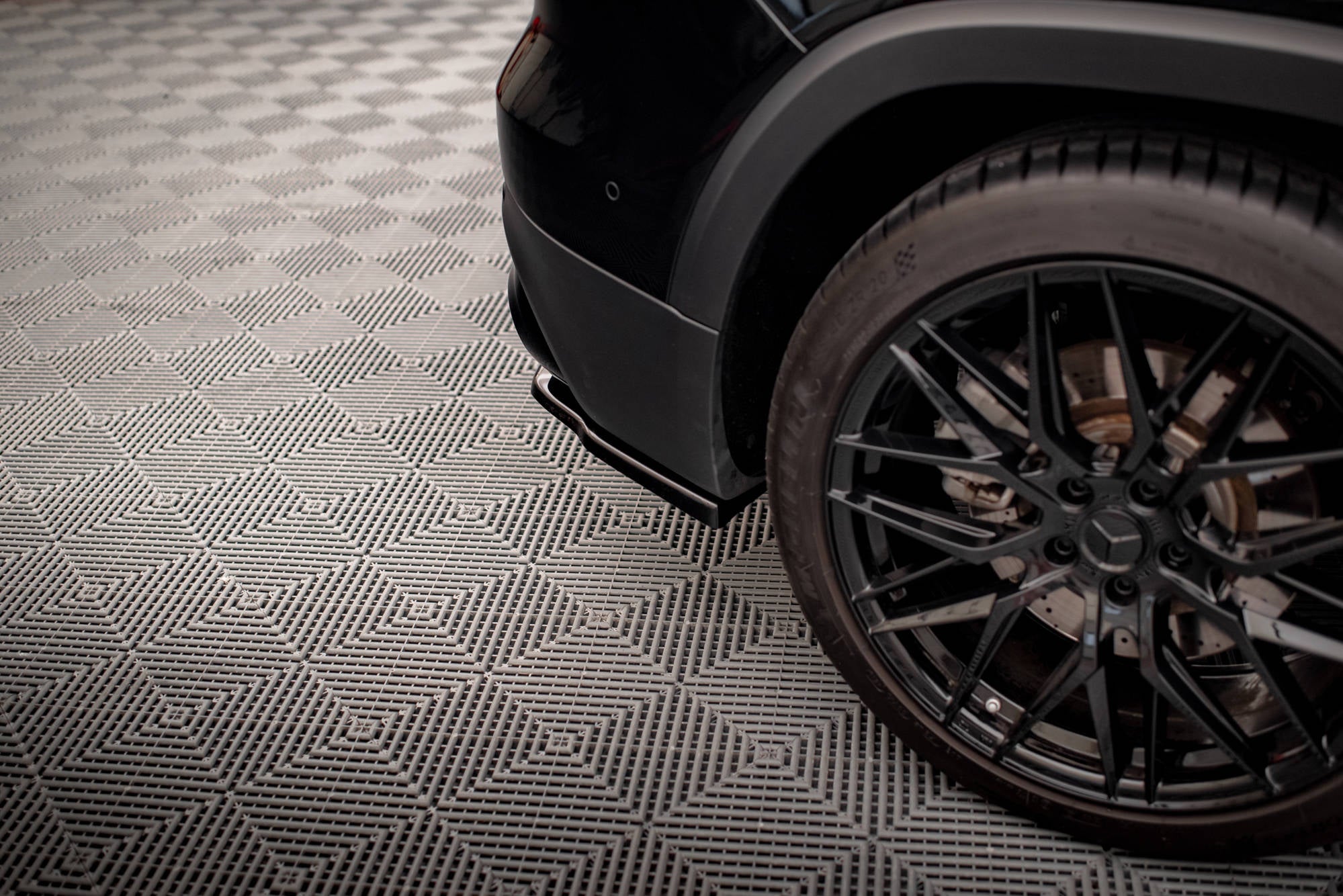 Maxton Design Heck Ansatz Flaps Diffusor passend für Mercedes-AMG GLB 35 / AMG-Line X247 schwarz Hochglanz