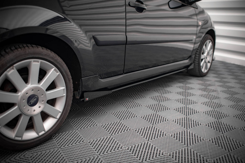 Maxton Design Street Pro Street+ Seitenschweller Leisten + Flaps passend für Ford Fiesta ST Mk6 schwarz Hochglanz