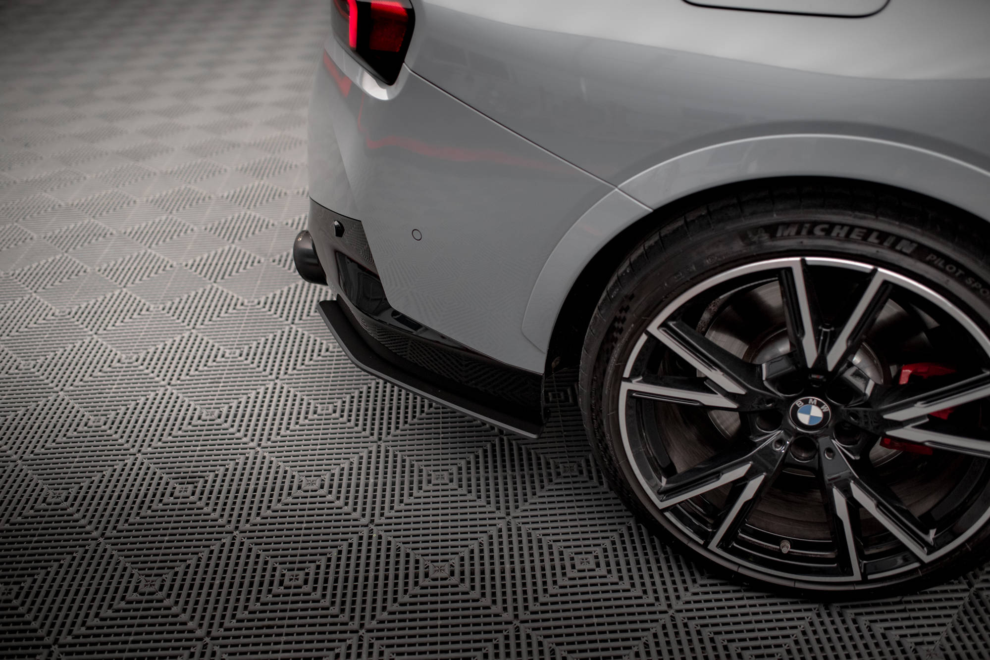 Maxton Design Street Pro Heck Ansatz Flaps Diffusor passend für BMW 2 Coupe M240i G42