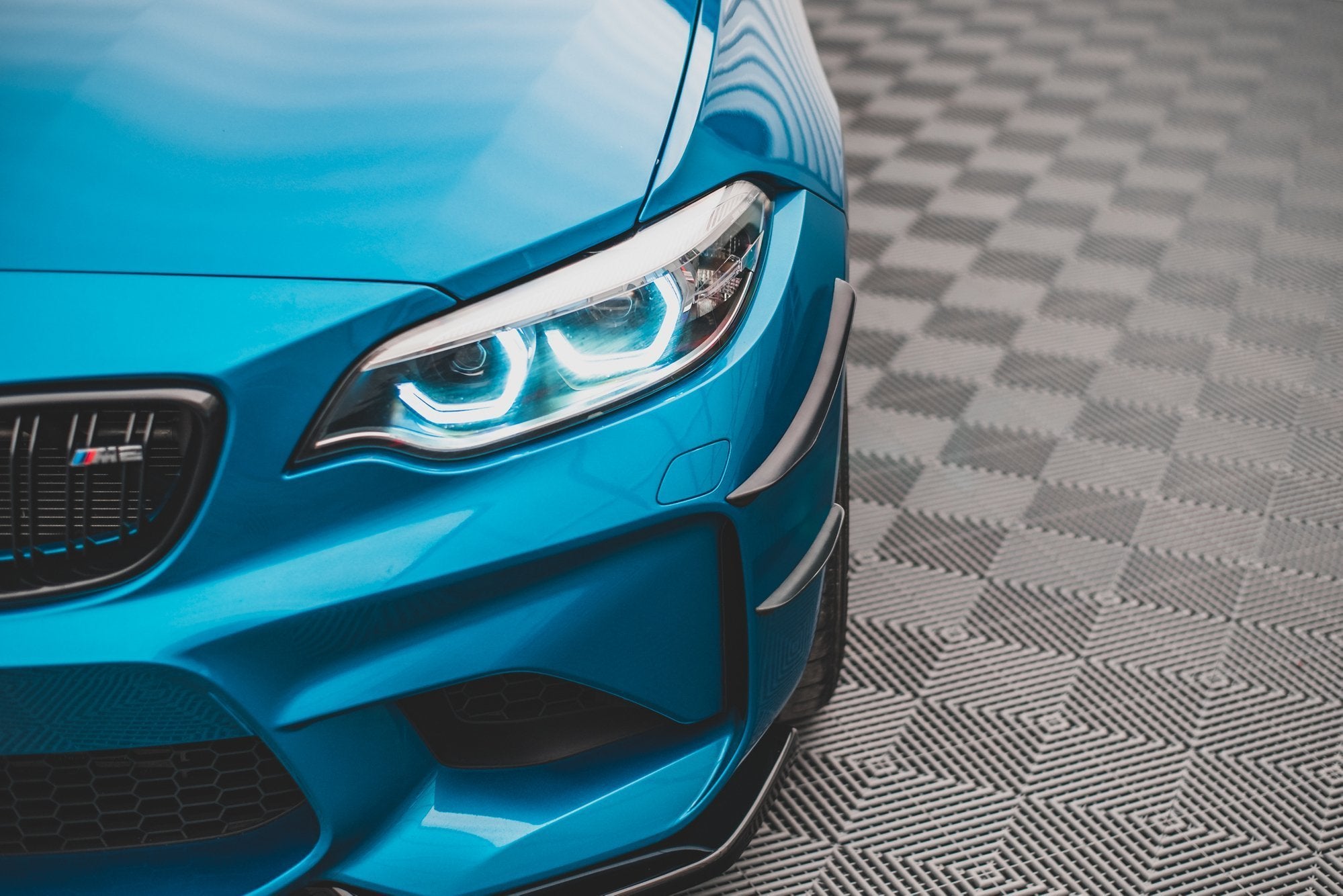 Maxton Design Stoßstangen Flaps Wings vorne Canards passend für BMW M2 F87