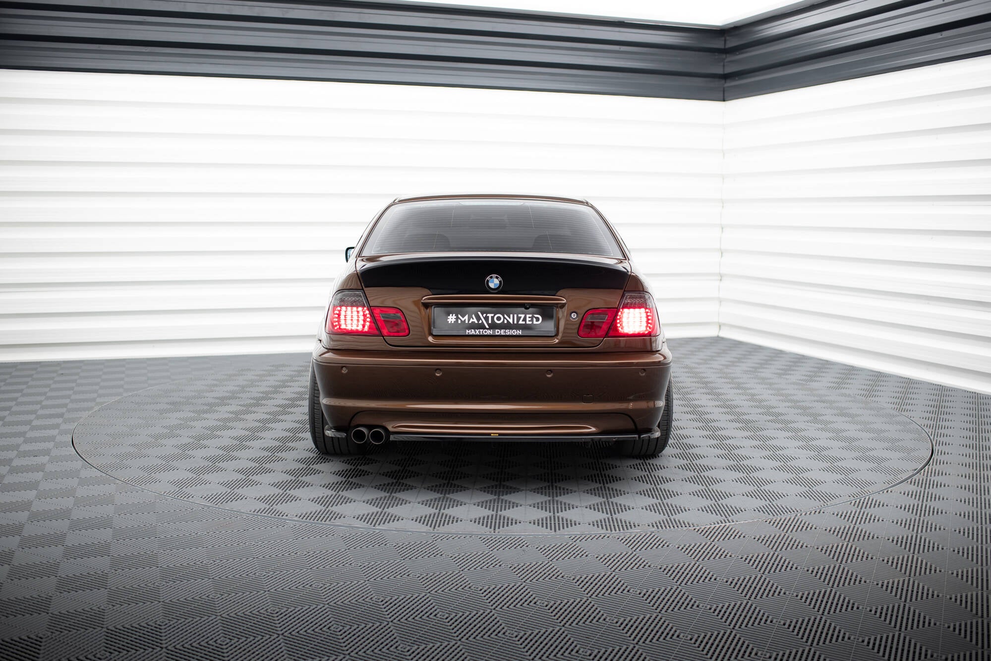 Maxton Design Heck Ansatz Flaps Diffusor passend für BMW 3er M-Paket Coupe E46 schwarz Hochglanz