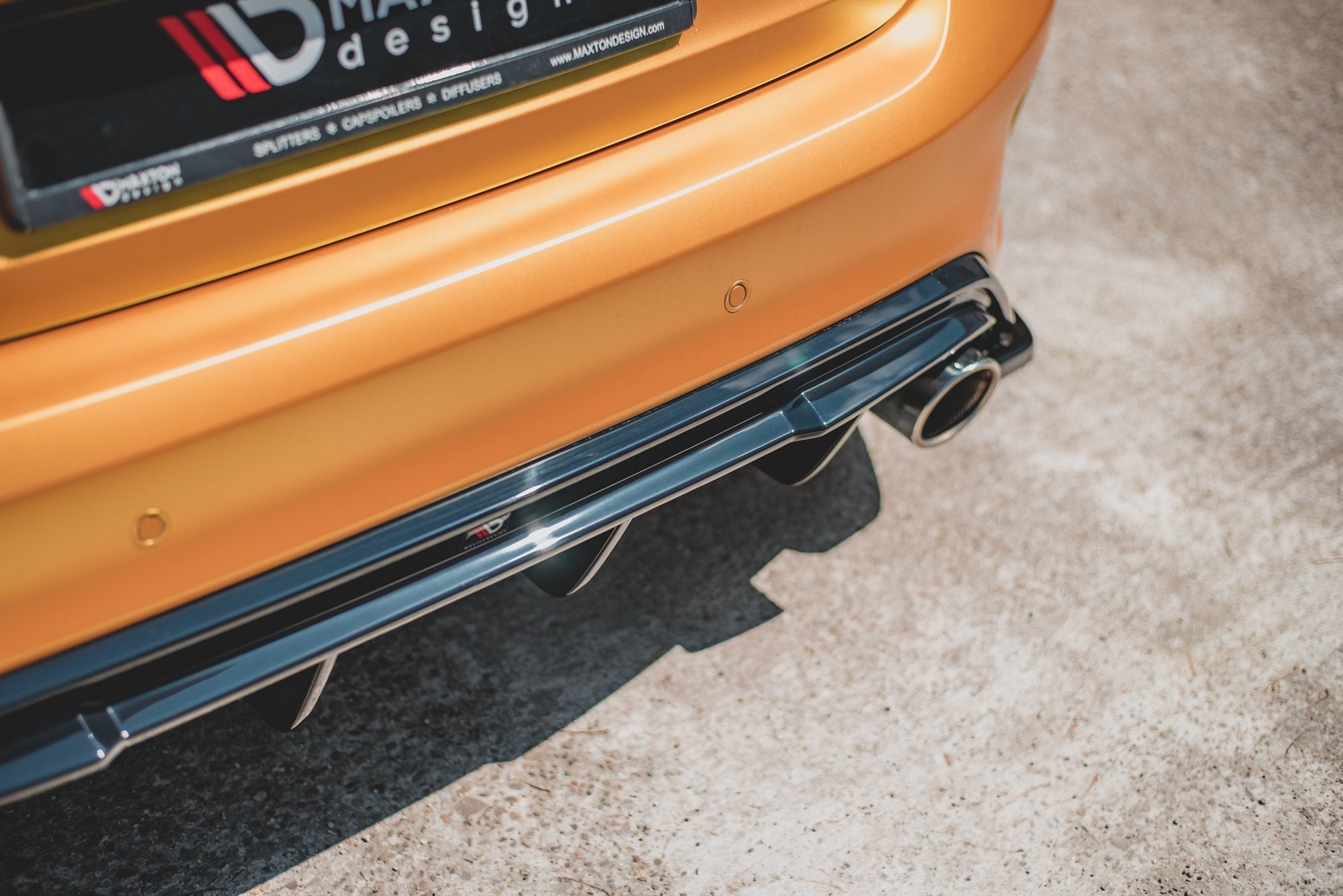 Maxton Design Diffusor Heck Ansatz V.3 passend für Ford Focus Hatchback ST Mk4 schwarz Hochglanz