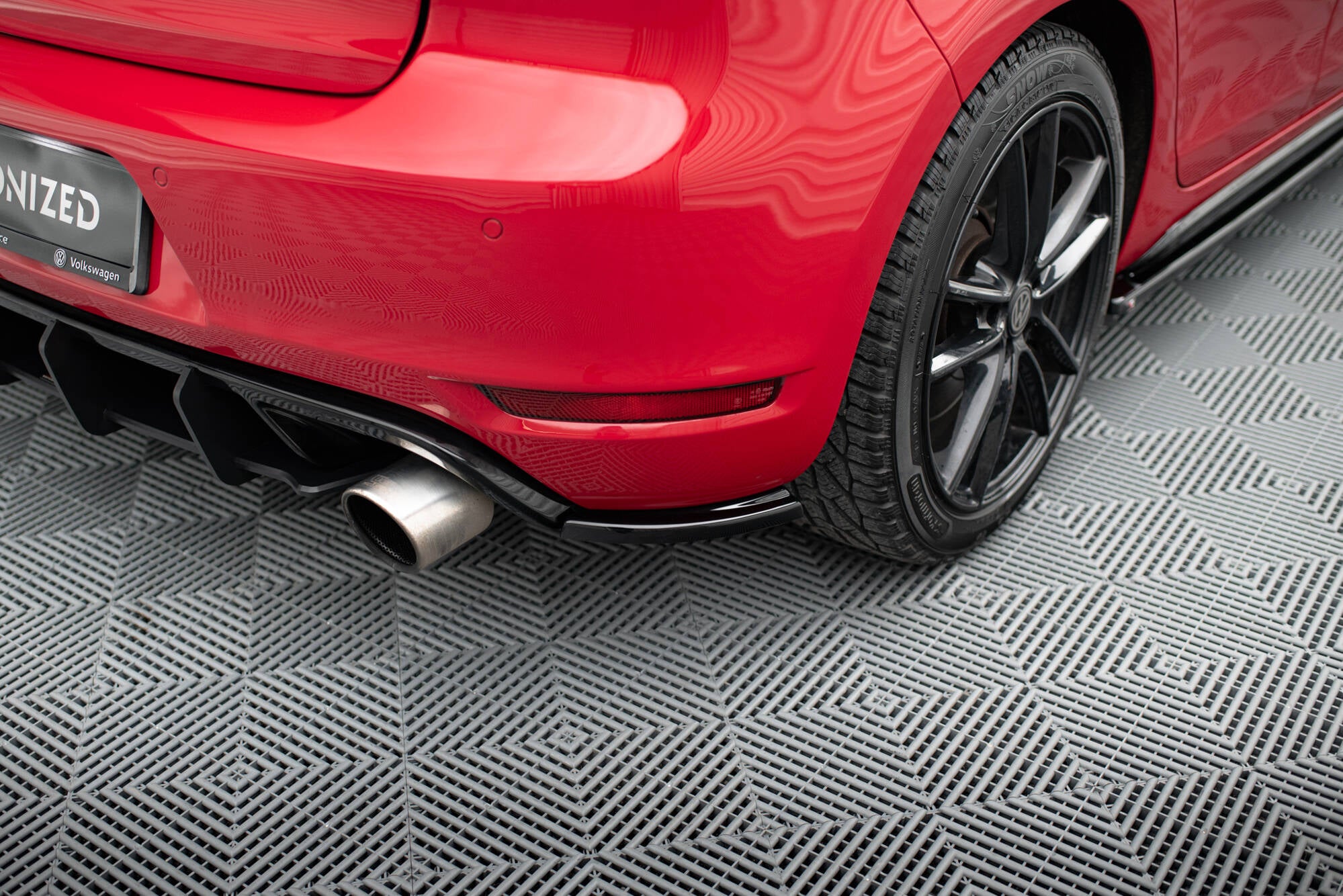 Maxton Design Heck Ansatz Flaps Diffusor passend für VW GOLF 6 GTI 35TH schwarz Hochglanz
