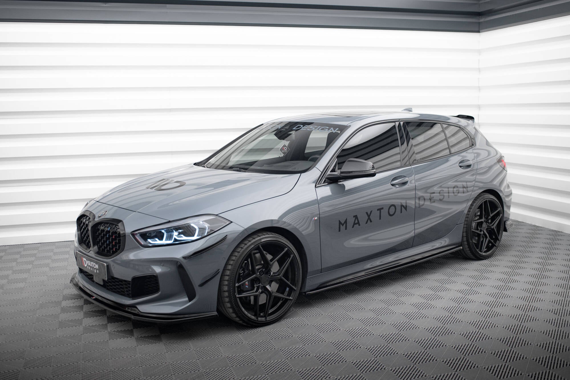 Maxton Design Street+ Seitenschweller Leisten passend für V.1 passend für BMW 1er M-Paket / M135i / 128ti schwarz Hochglanz