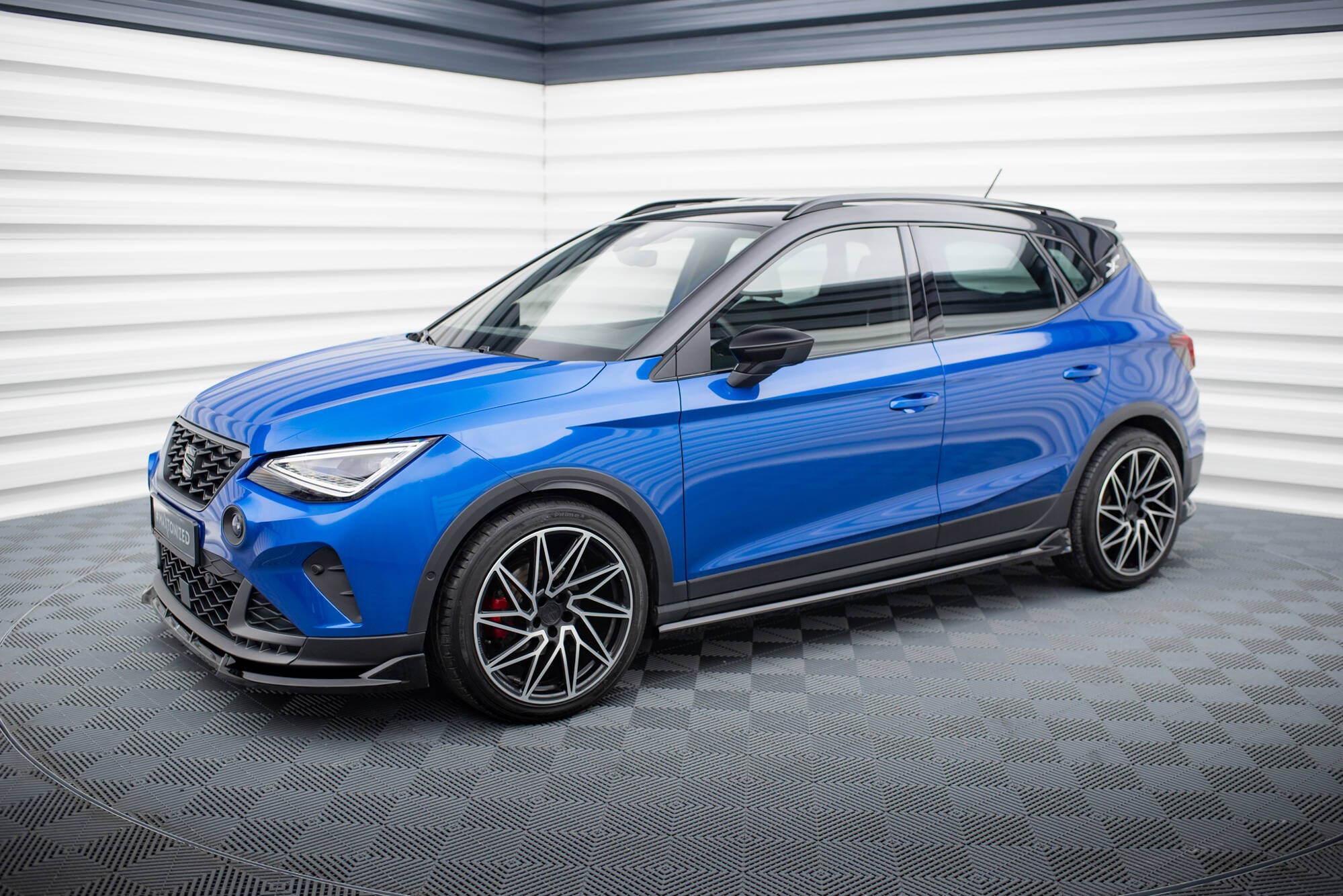 Maxton Design Street+ Seitenschweller Leisten passend für Seat Arona FR Mk1 schwarz Hochglanz