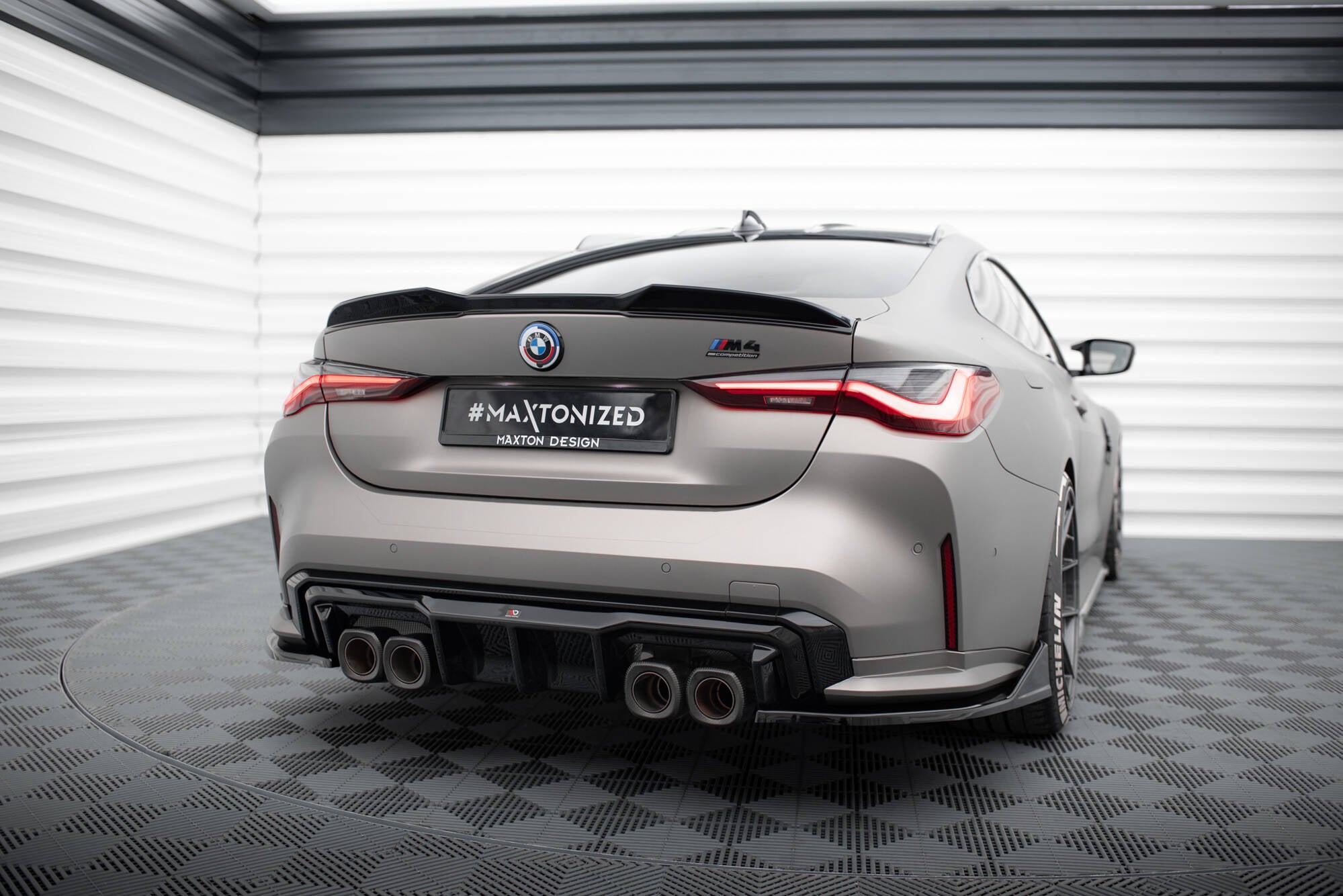 Maxton Design Heck Ansatz Flaps Diffusor V.5 passend für (Für heckansatz v.1) BMW M4 G82 / G82 Facelift schwarz Hochglanz
