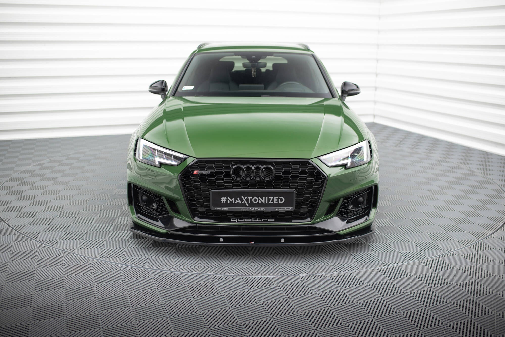 Maxton Design Street+ Spoilerlippe Front Ansatz V.1 passend für Audi RS4 B9 schwarz Hochglanz