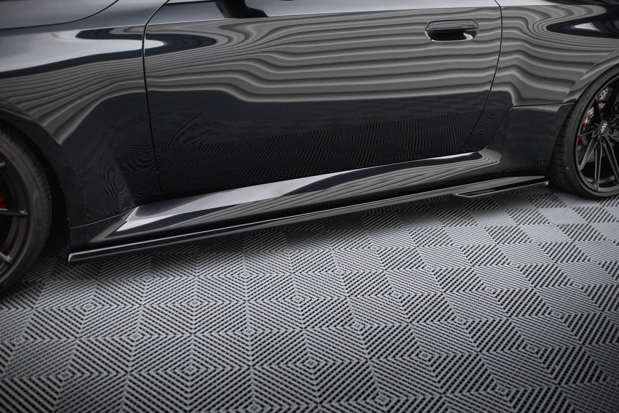 Maxton Design Street+ Seitenschweller Leisten passend für V.1 passend für BMW M2 G87 schwarz Hochglanz