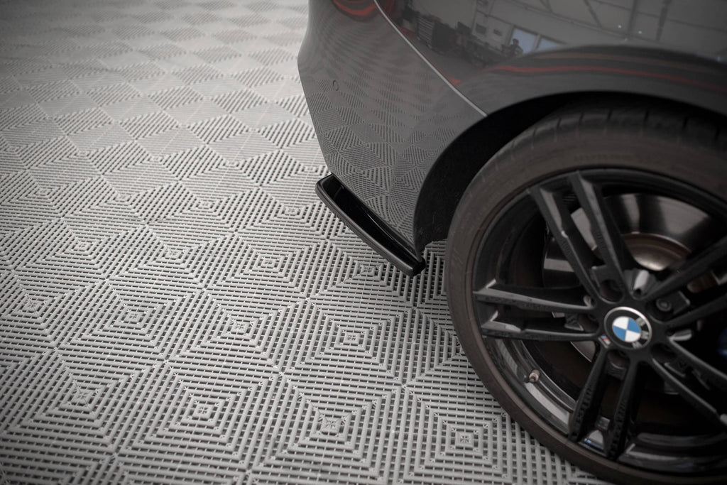 Maxton Design Heck Ansatz Flaps Diffusor V.2 passend für BMW 1er F20/F21 M-POWER FACELIFT schwarz Hochglanz