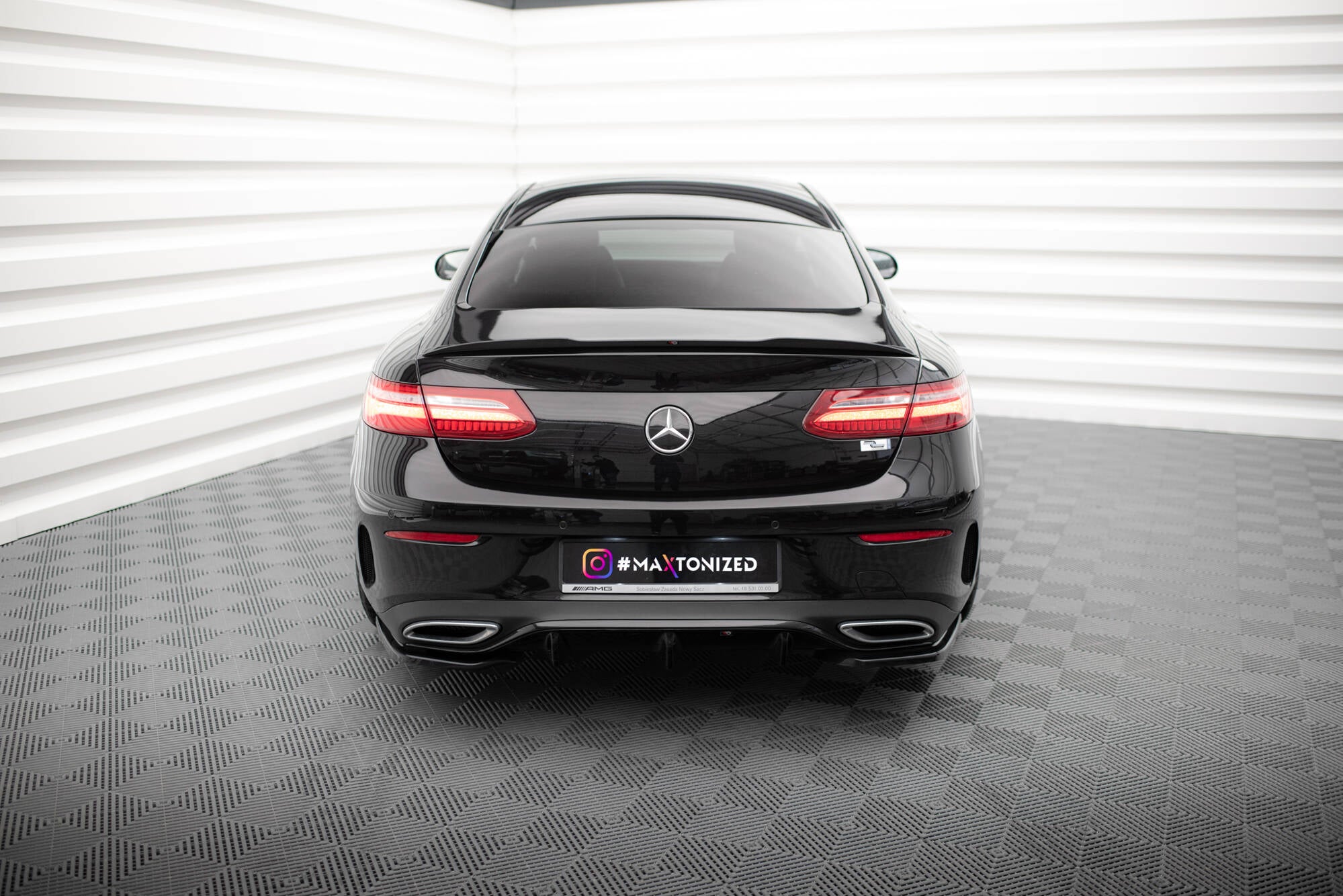 Maxton Design Spoiler CAP passend für Mercedes-Benz E-Klasse W213 Coupe (C238) AMG-Line / 53 AMG schwarz Hochglanz