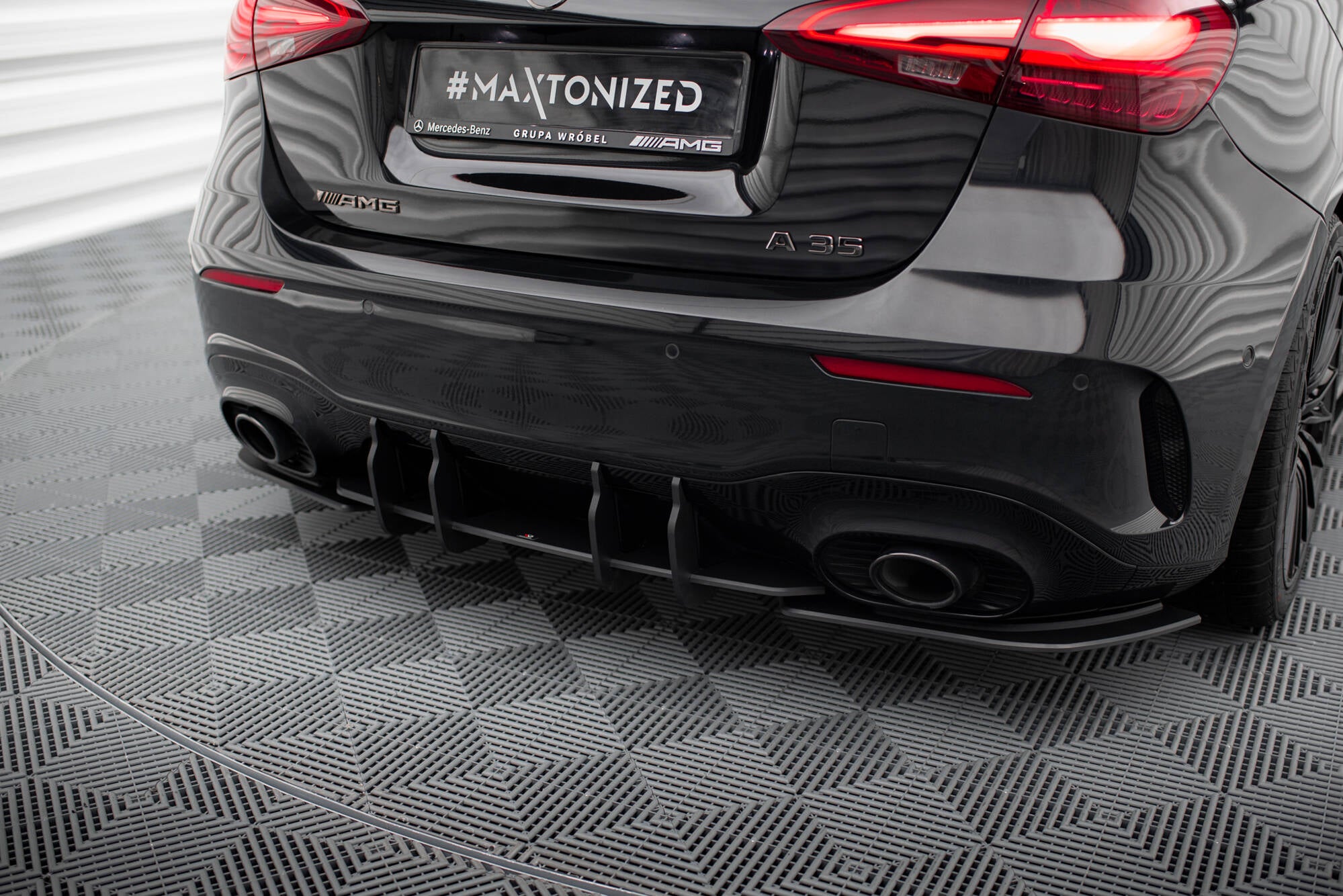 Maxton Design Street Pro Heckschürze passend für Mercedes-AMG A35 Hatchback W177