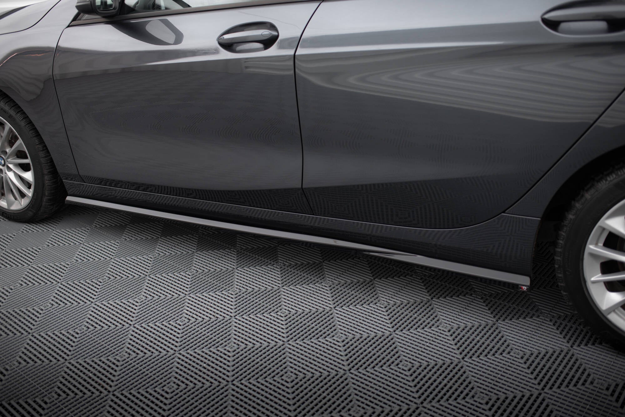 Maxton Design Street+ Seitenschweller Leisten passend für BMW 1er F40 schwarz Hochglanz