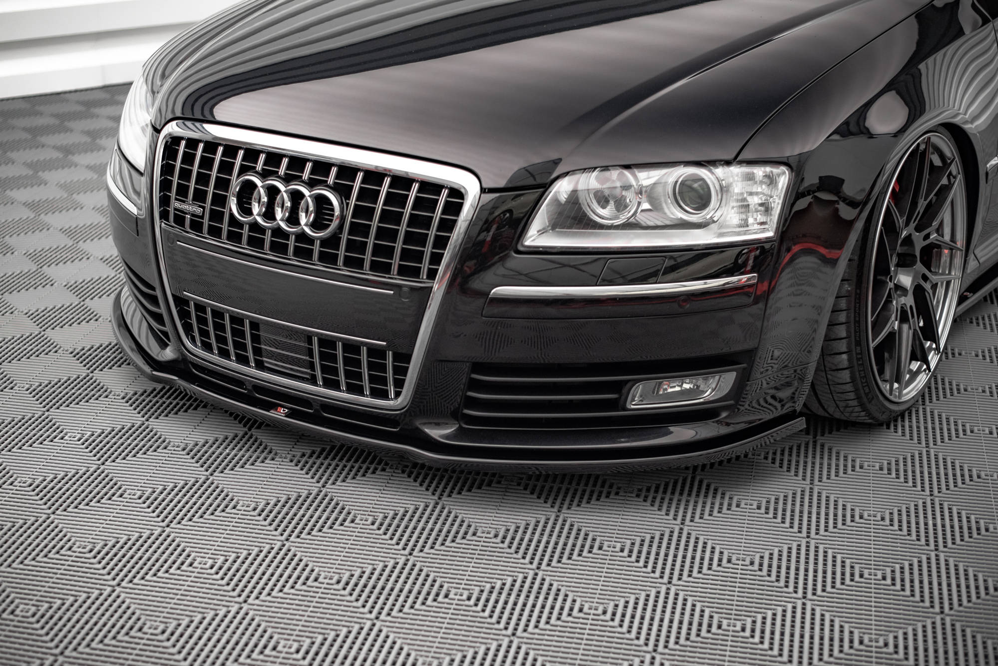 Maxton Design Street+ Spoilerlippe Front Ansatz passend für Audi S8 D3 schwarz Hochglanz