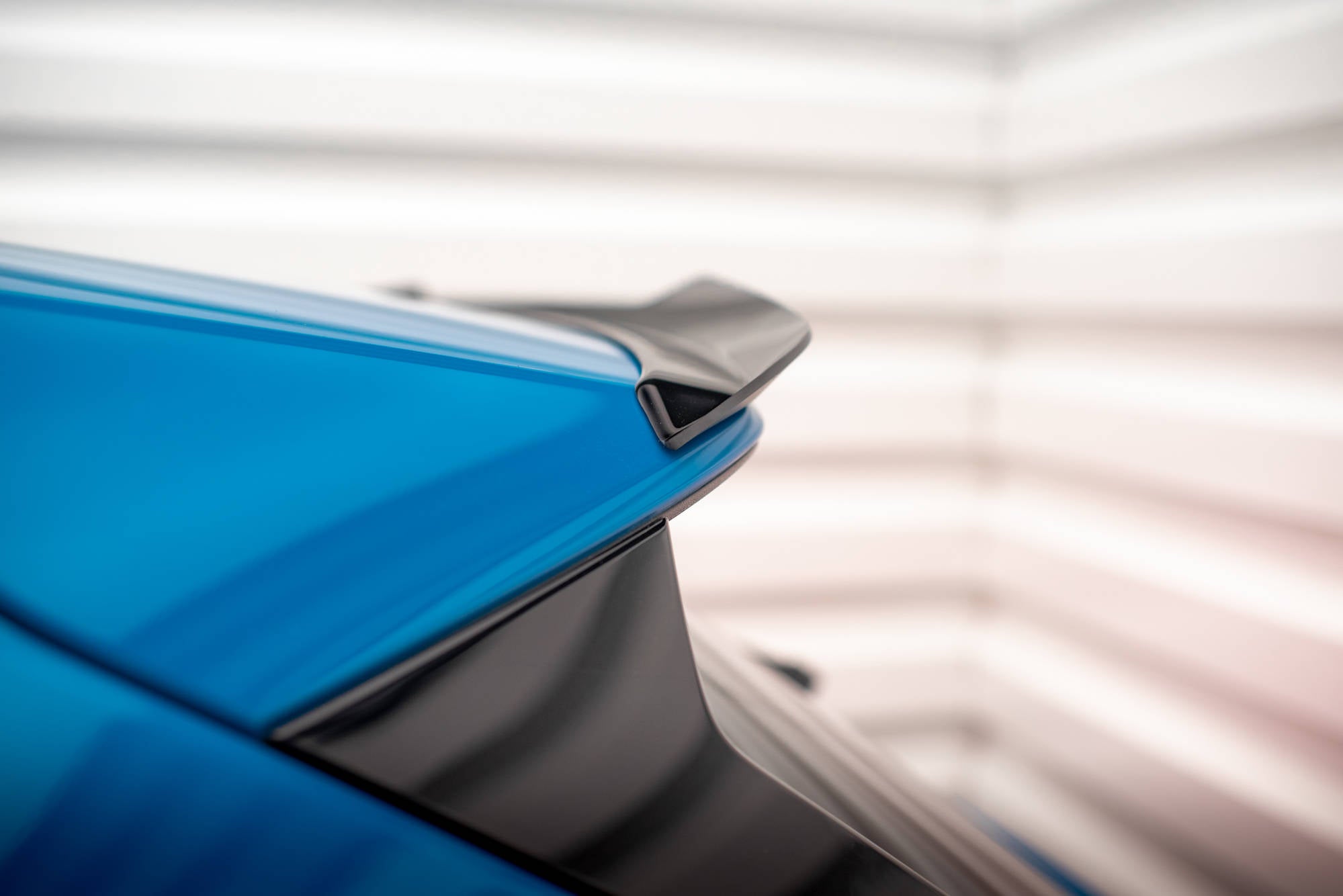 Maxton Design Höher Spoiler Spoiler CAP passend für Audi e-tron schwarz Hochglanz