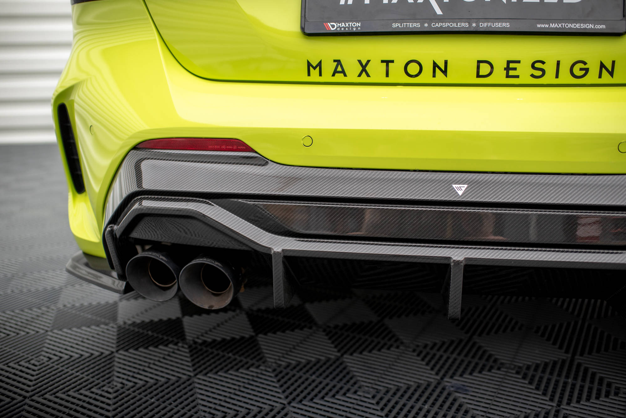 Maxton Design Prepreg Carbon Fiber Diffusor Heck Ansatz V.1 passend für BMW 1er F40 M-Paket/ M135i