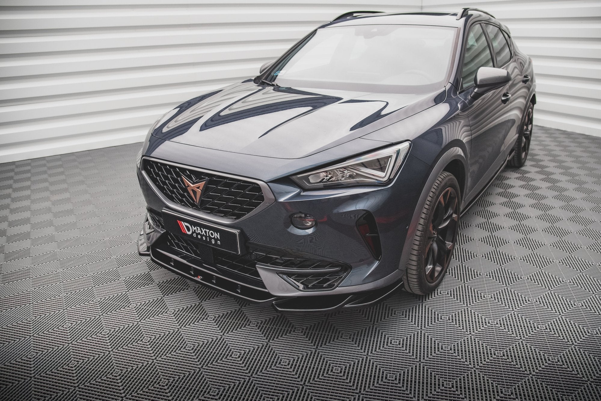 Maxton Design Street+ Spoilerlippe Front Ansatz V.1 passend für Cupra Formentor schwarz Hochglanz