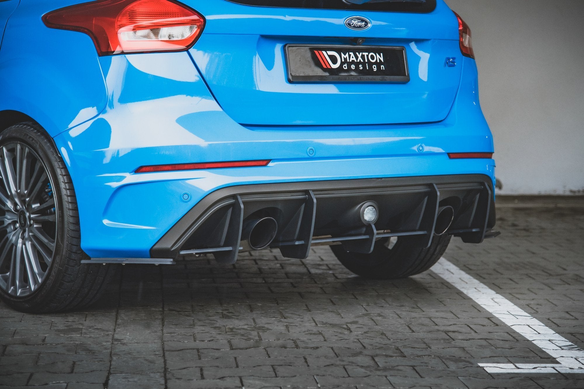 Maxton Design Street Pro Heck Ansatz Flaps Diffusor passend für Ford Focus RS Mk3