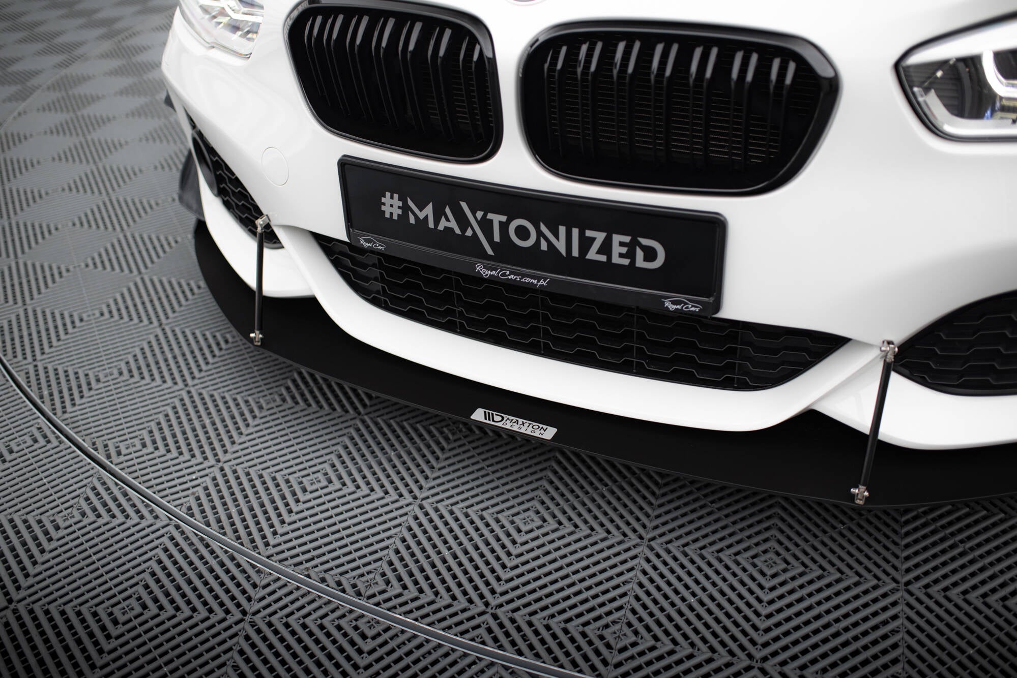 Maxton Design Racing Street+ Spoilerlippe Front Ansatz V.2 passend für BMW 1er F20/F21 M-Power FACELIFT