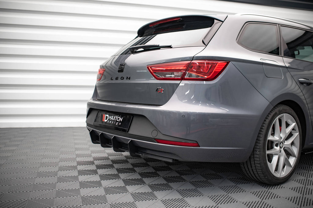 Maxton Design Street Pro Heckschürze passend für Seat Leon FR Sportstourer Mk3