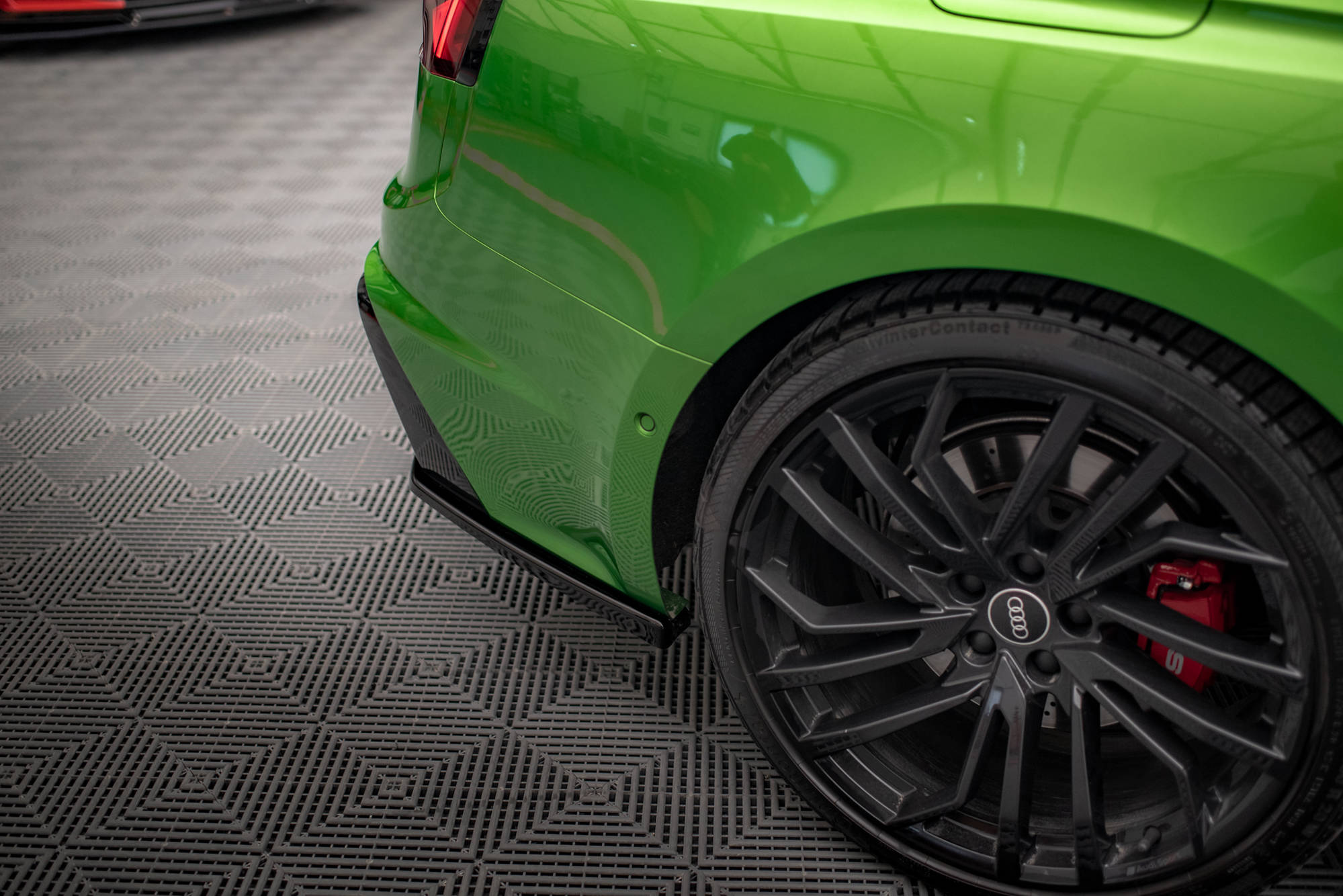 Maxton Design Heck Ansatz Flaps Diffusor passend für Audi RS5 F5 Facelift schwarz Hochglanz