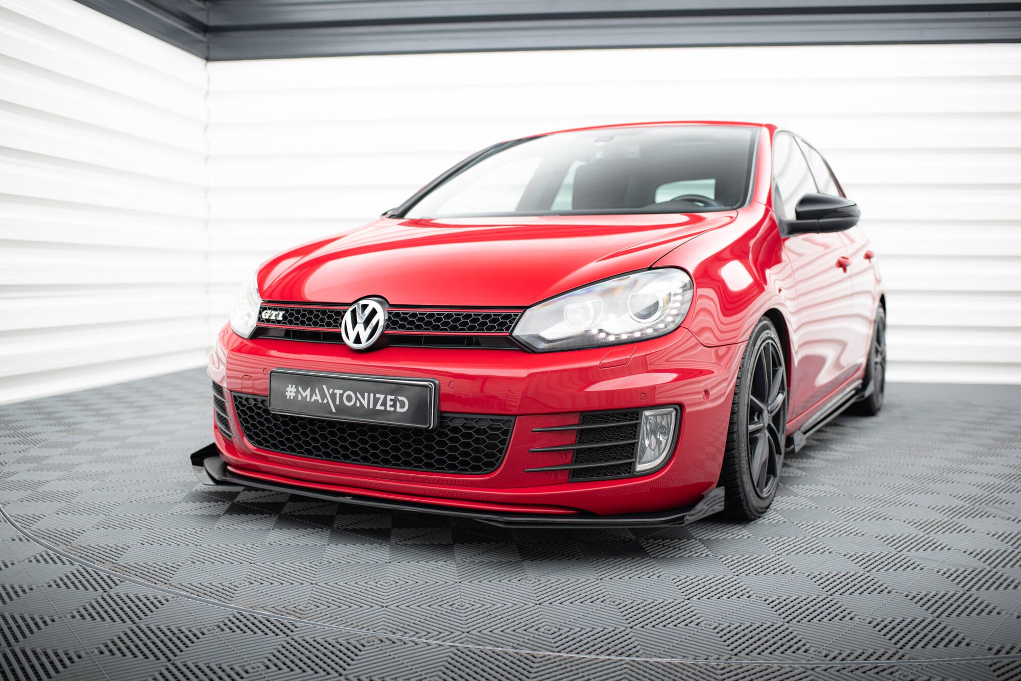 Maxton Design Street Pro Street+ Spoilerlippe Front Ansatz passend für V.3 + Flaps passend für VW Golf GTI Mk6 schwarz Hochglanz