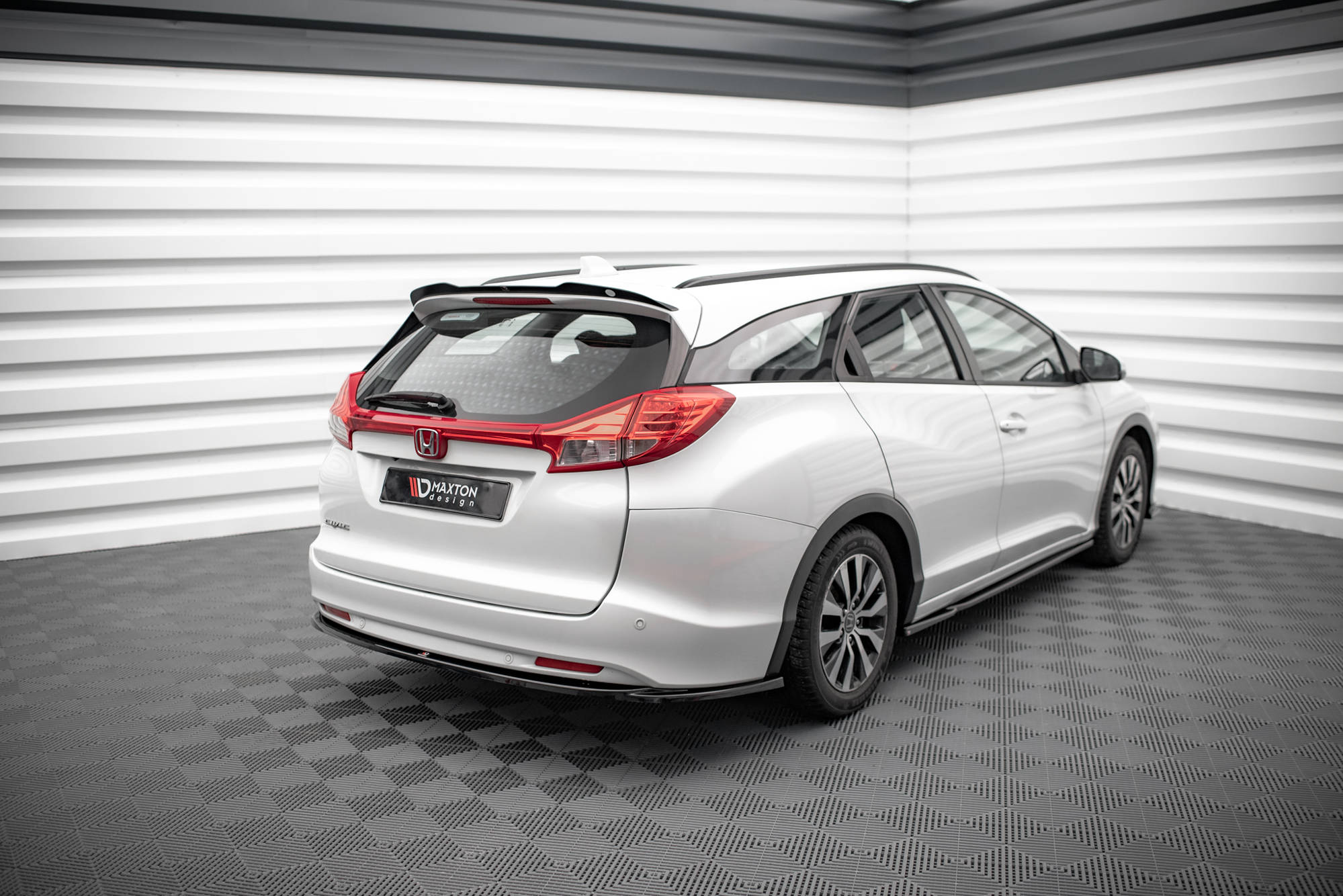 Maxton Design Spoiler CAP passend für Honda Civic Tourer Mk9 schwarz Hochglanz