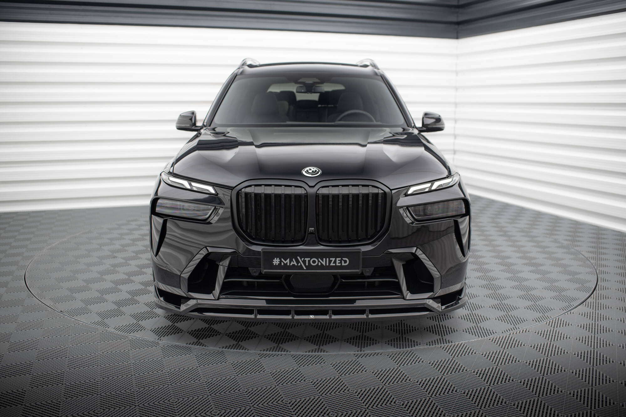 Maxton Design Street+ Spoilerlippe Front Ansatz passend für BMW X7 M-Paket G07 Facelift schwarz Hochglanz