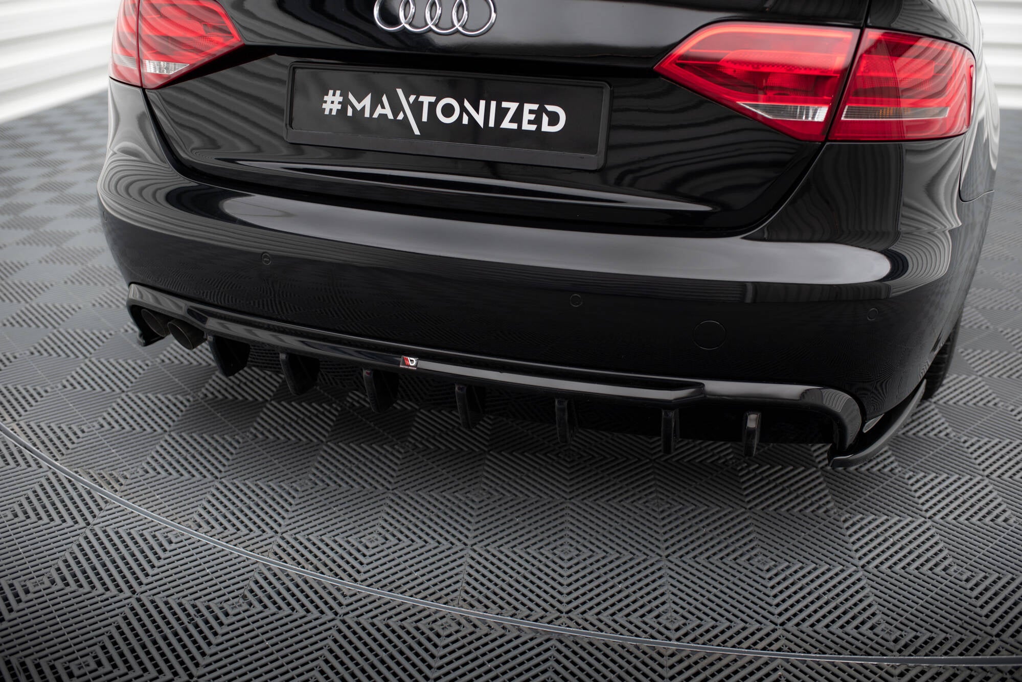 Maxton Design Diffusor Heck Ansatz passend für Audi A4 B8 (Doppelauspuff li.)
