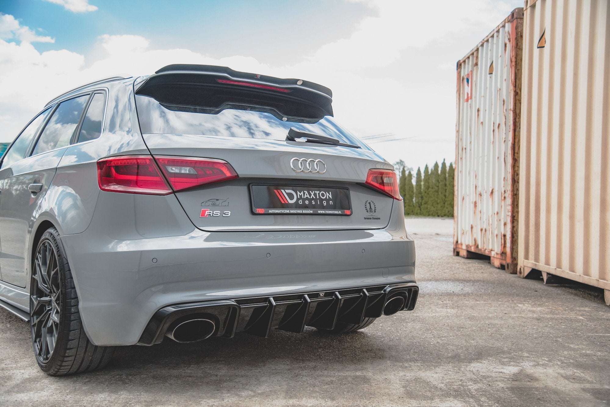 Maxton Design Diffusor Heck Ansatz passend für Audi RS3 8V Sportback schwarz Hochglanz
